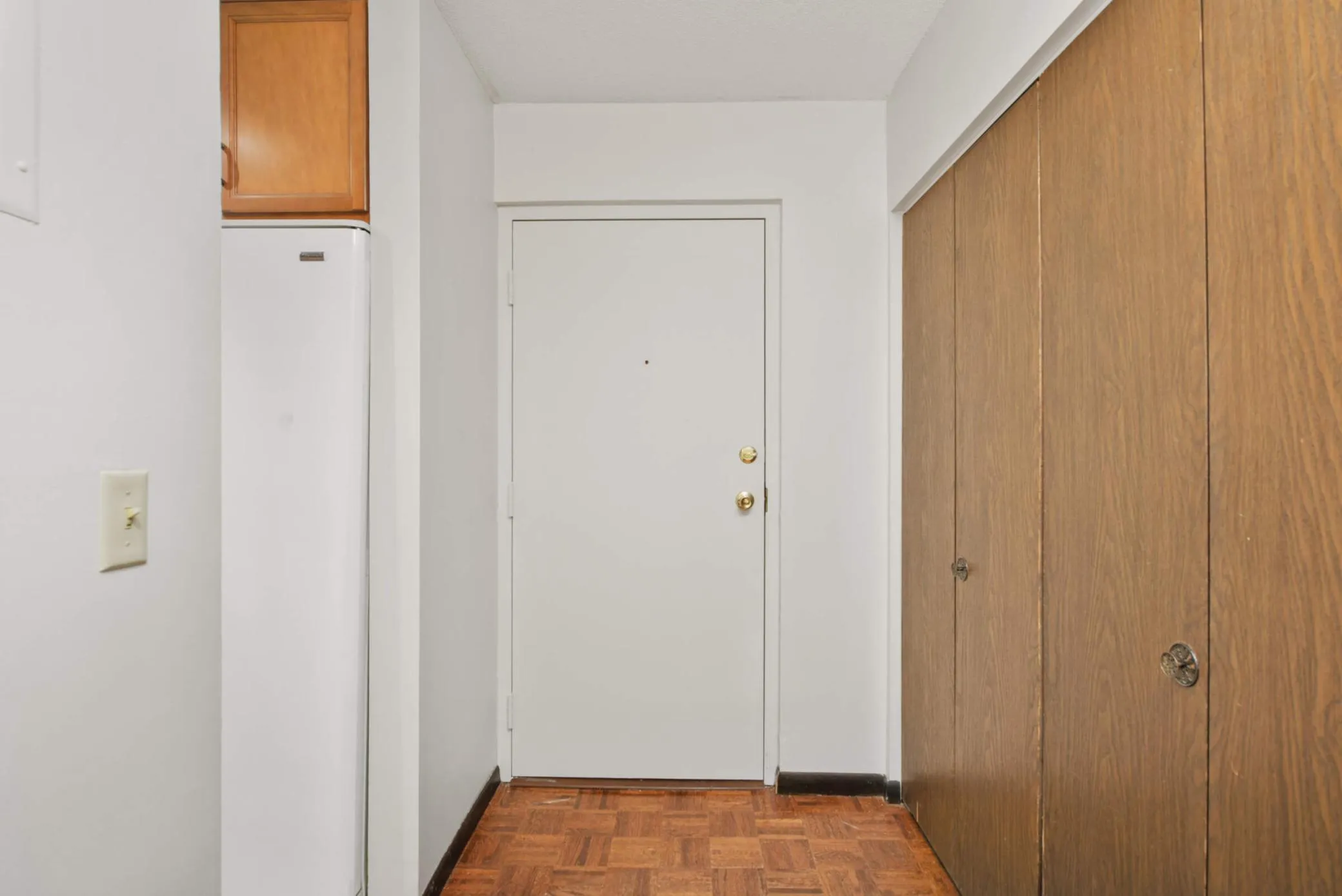 Photo 7 of 4201 Lakeside N Avenue Unit 113