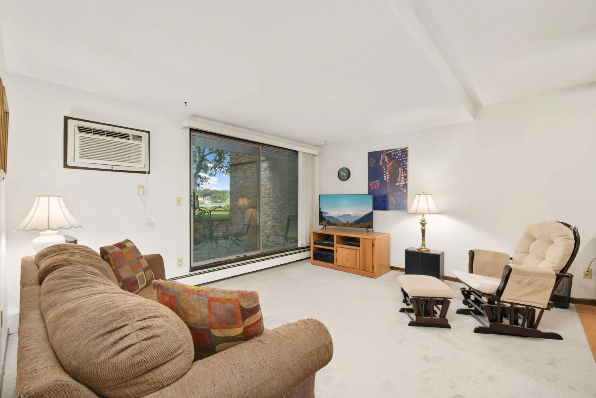 Photo 2 of 4201 Lakeside N Avenue Unit 113