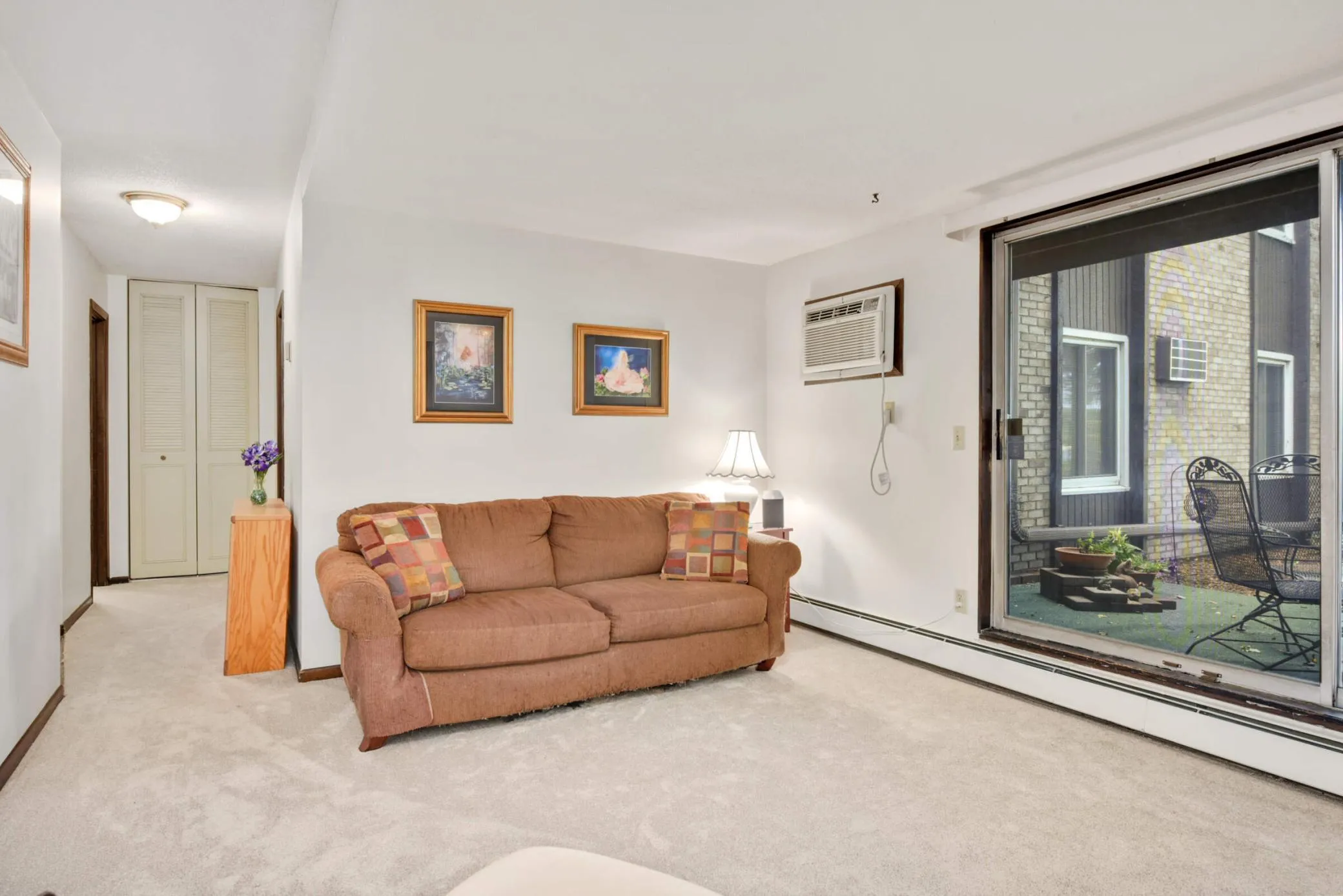 Photo 8 of 4201 Lakeside N Avenue Unit 113