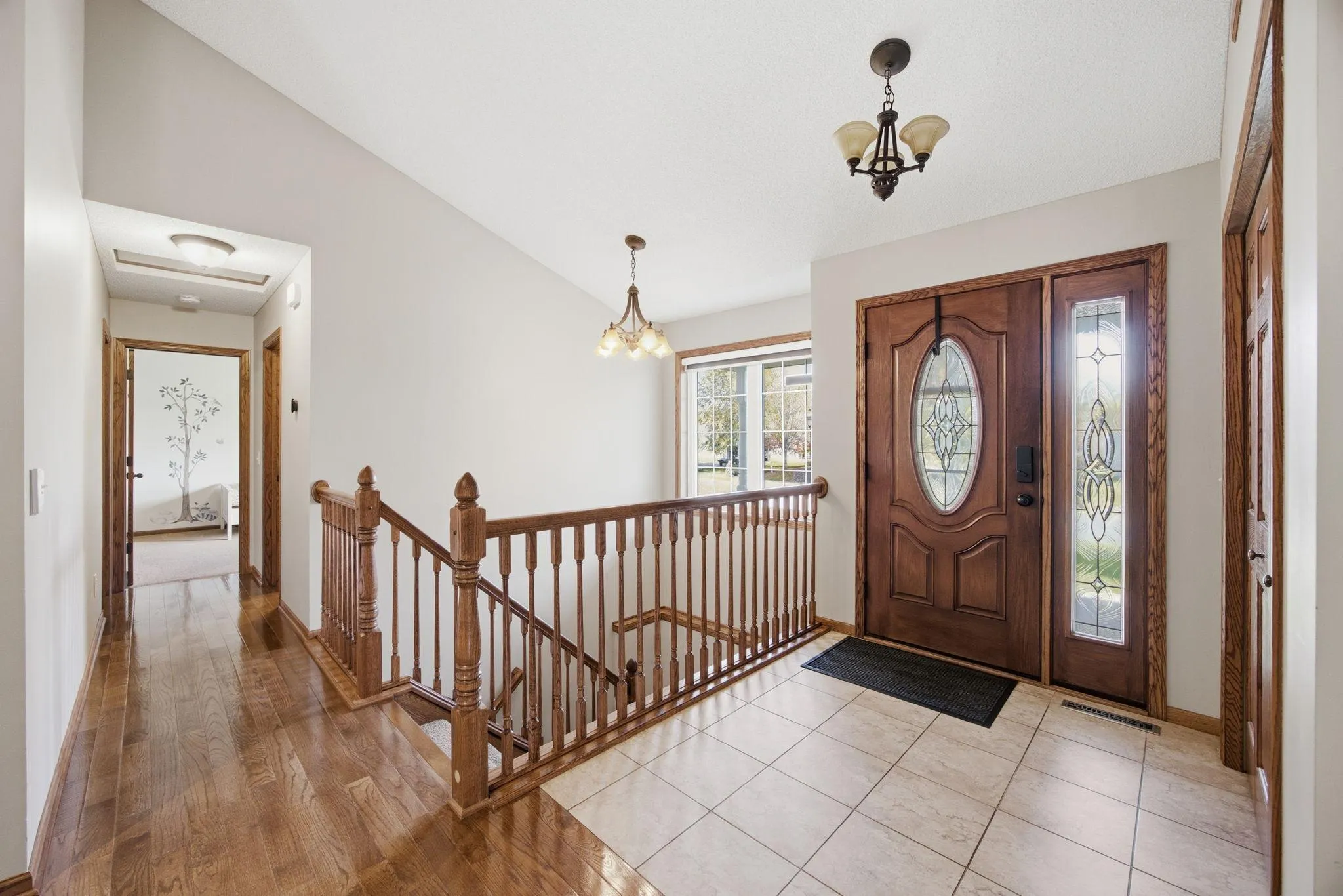 Photo 4 of 22048 Elston Avenue