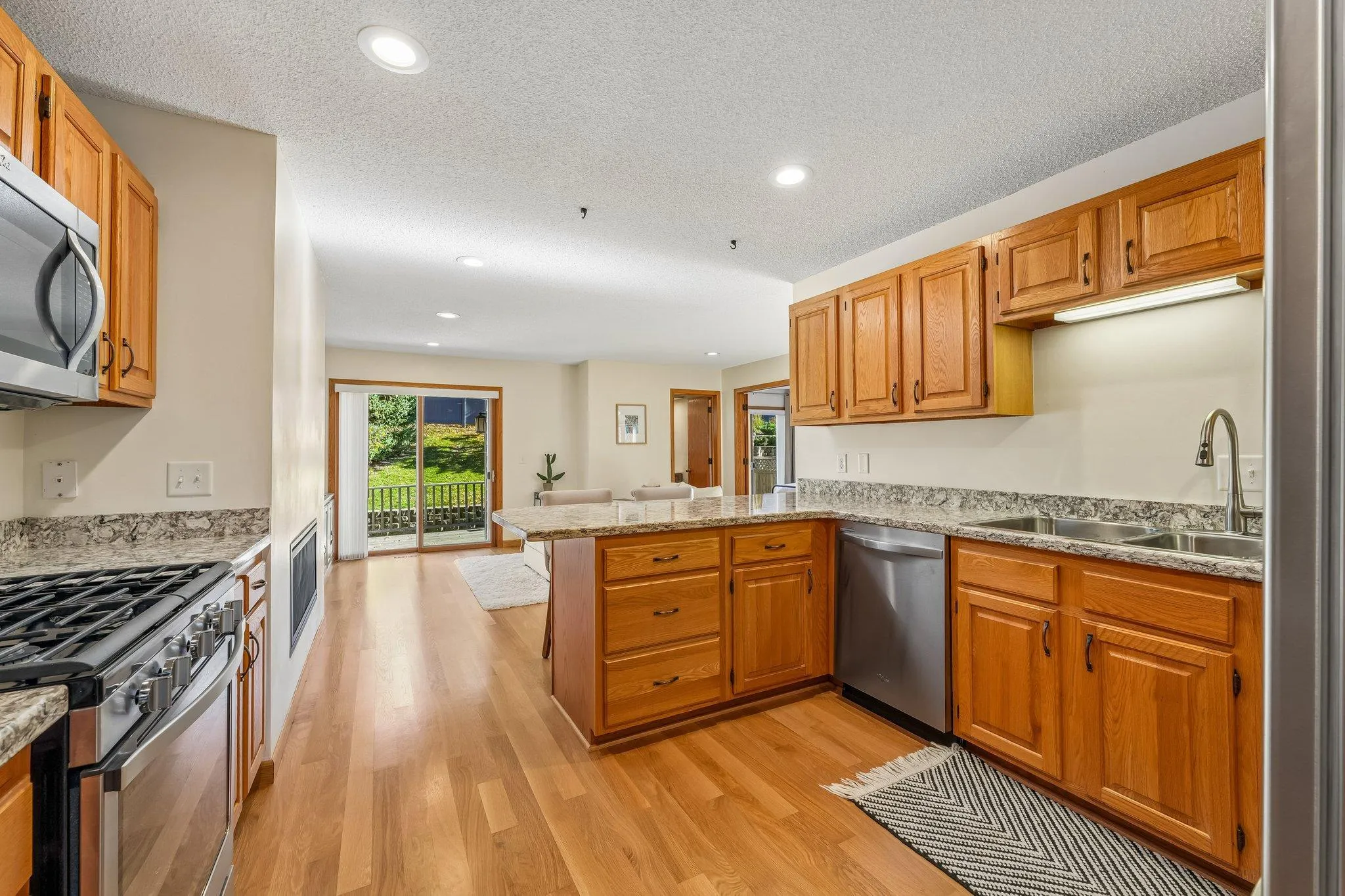 Photo 7 of 2272 Sherwood Court