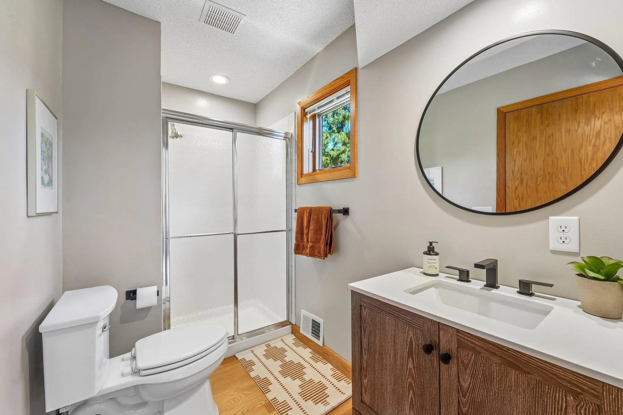 Photo 11 of 2272 Sherwood Court