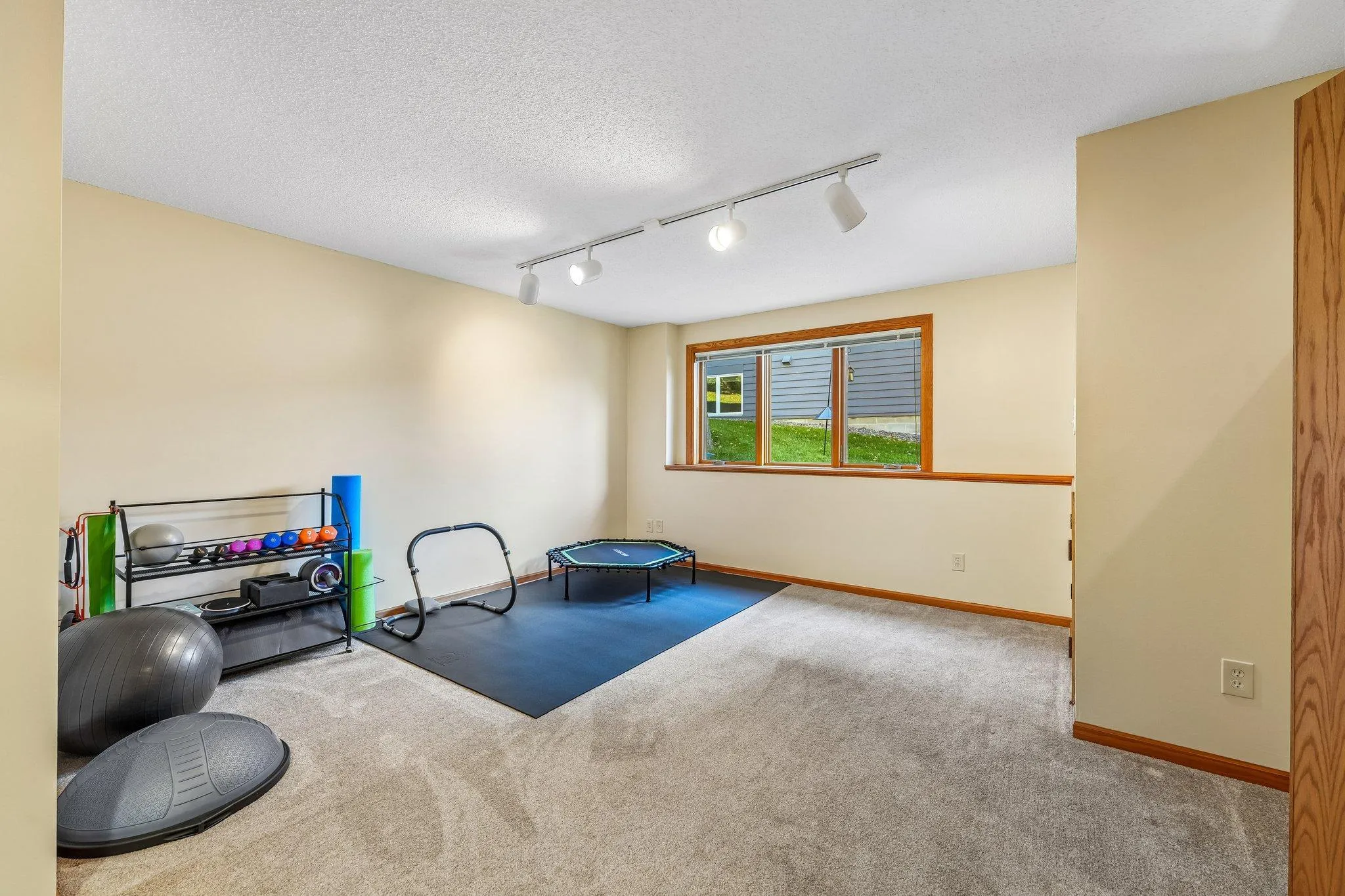 Photo 12 of 2272 Sherwood Court
