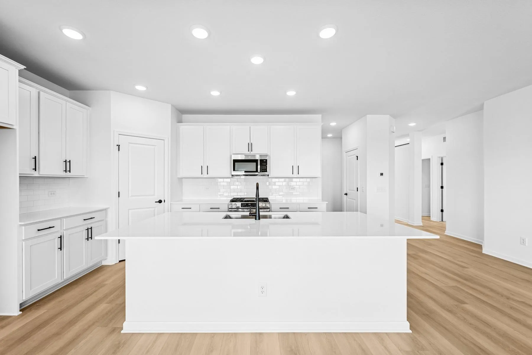 Photo 3 of 1612 Tyrone Drive