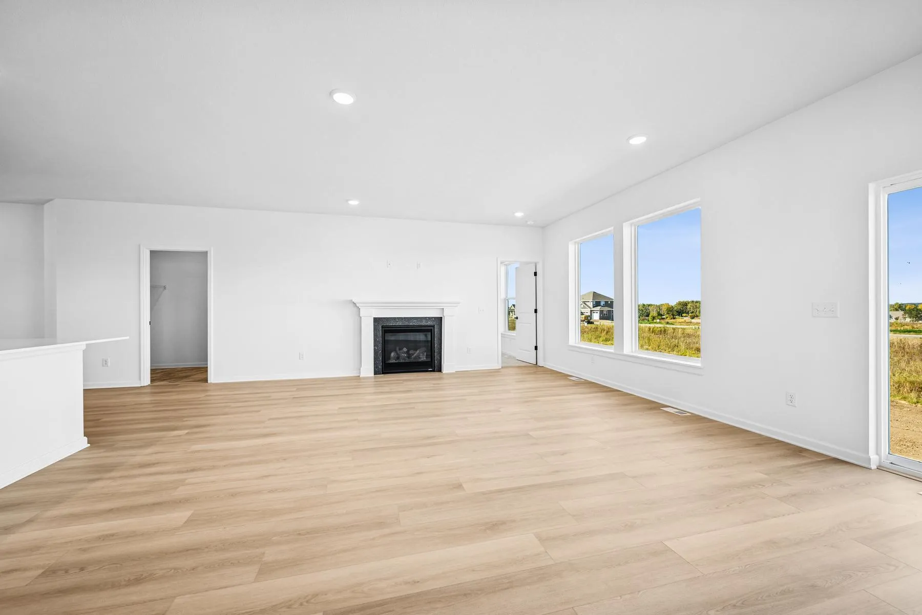 Photo 7 of 1612 Tyrone Drive