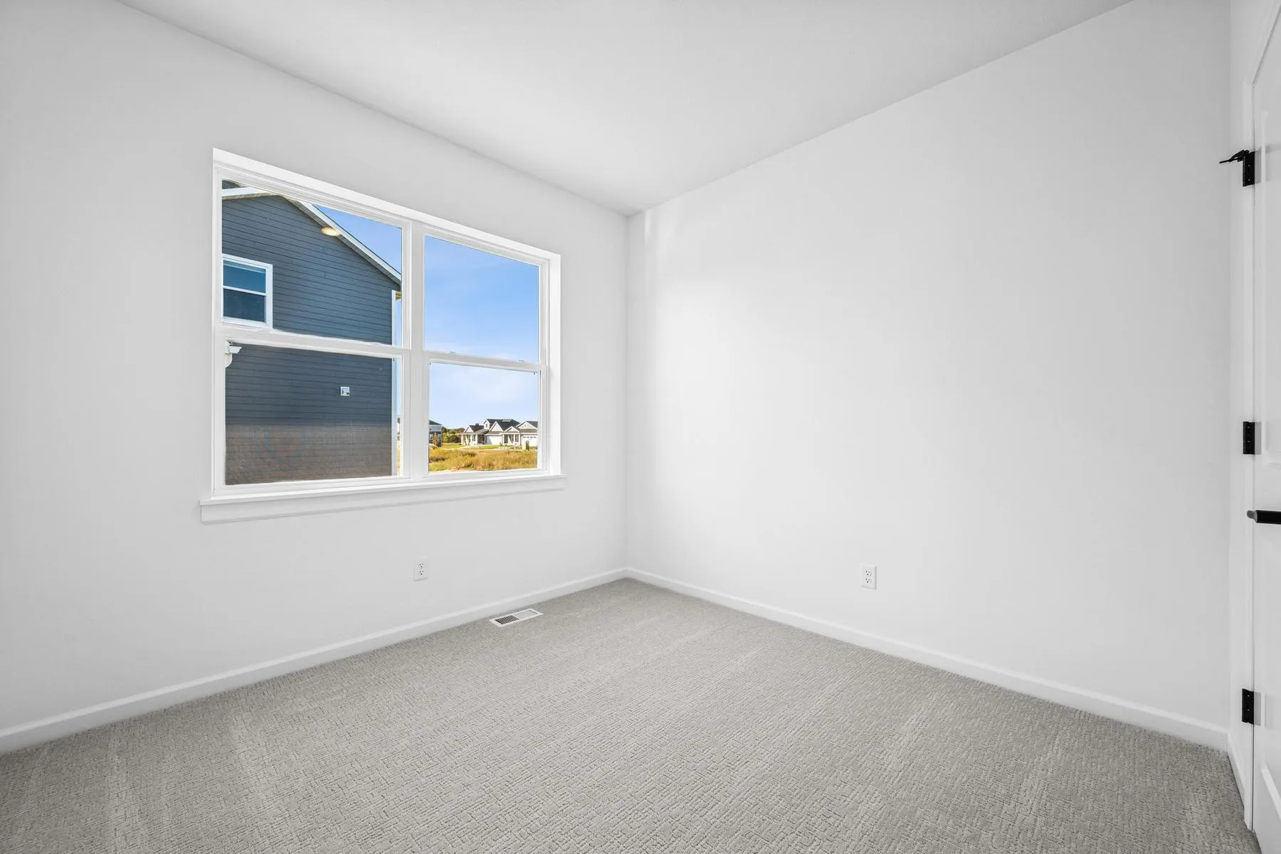 Photo 12 of 1612 Tyrone Drive