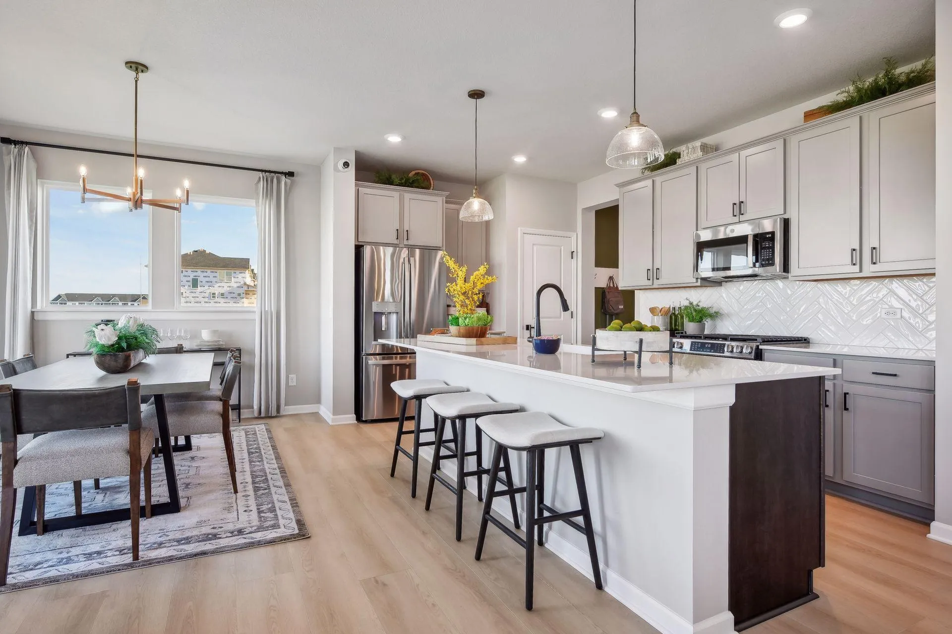 Photo 8 of 1542 Philipp Way