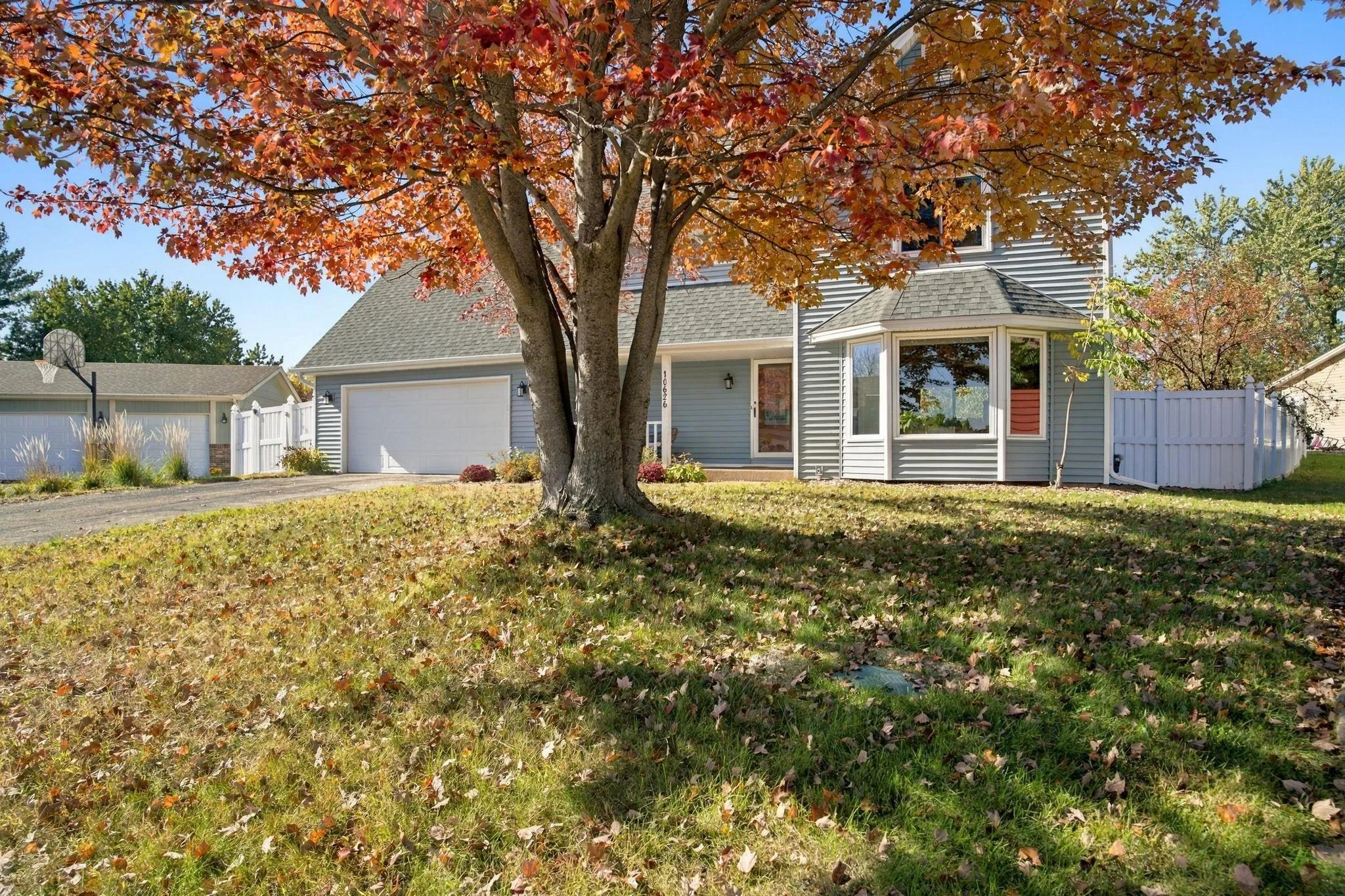 Photo 2 of 10626 Daisy Circle