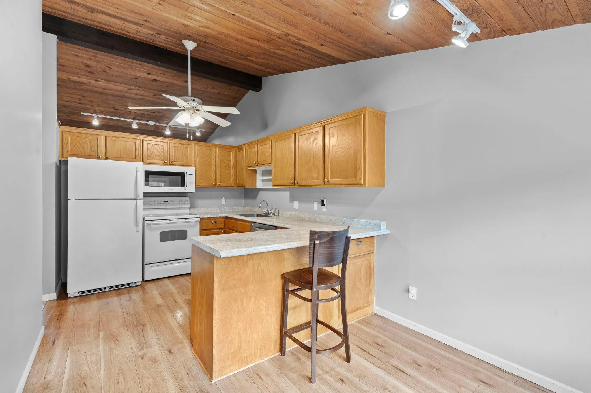 Photo 16 of 6384 Aspenwood Plaza