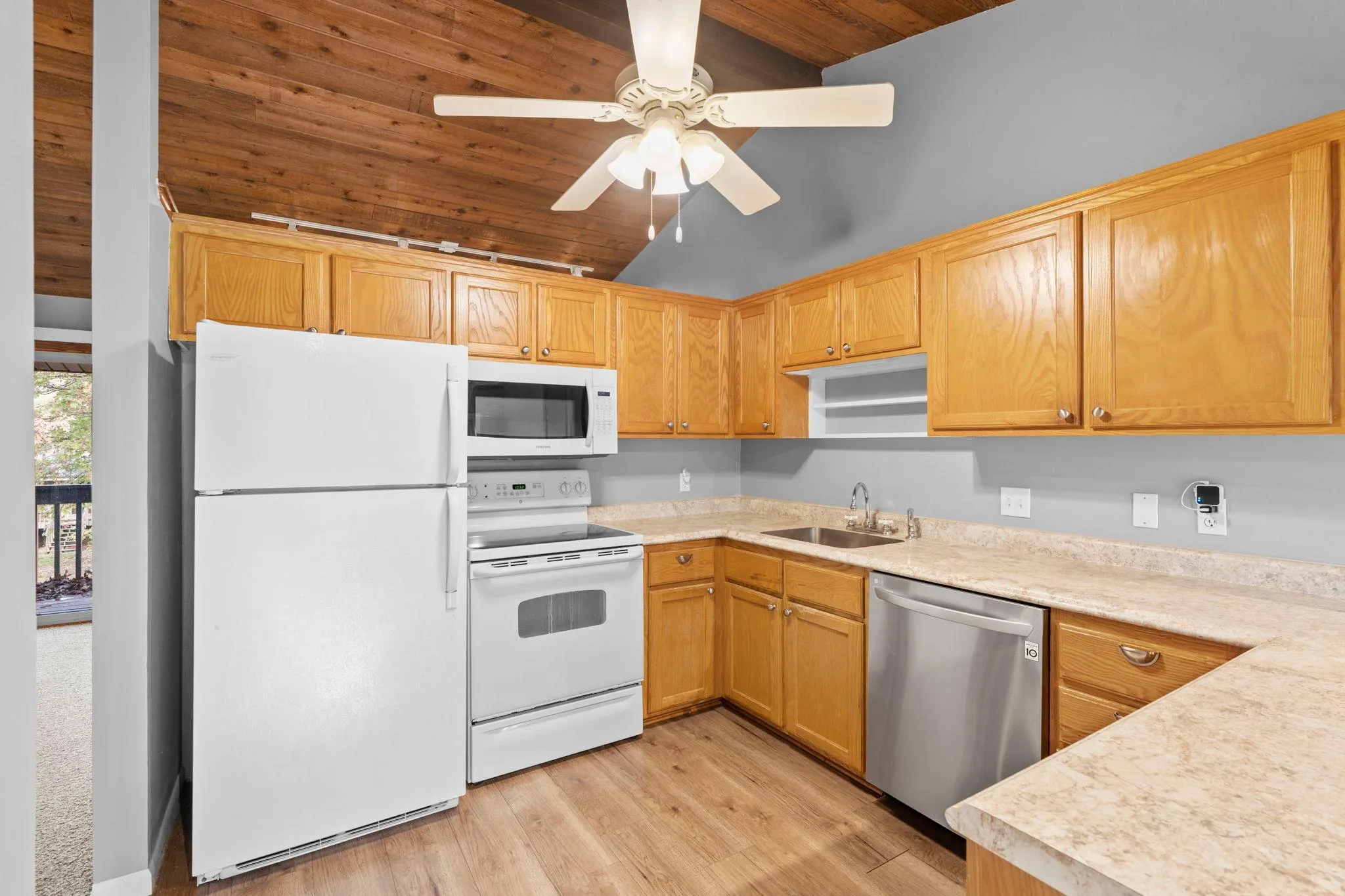 Photo 18 of 6384 Aspenwood Plaza