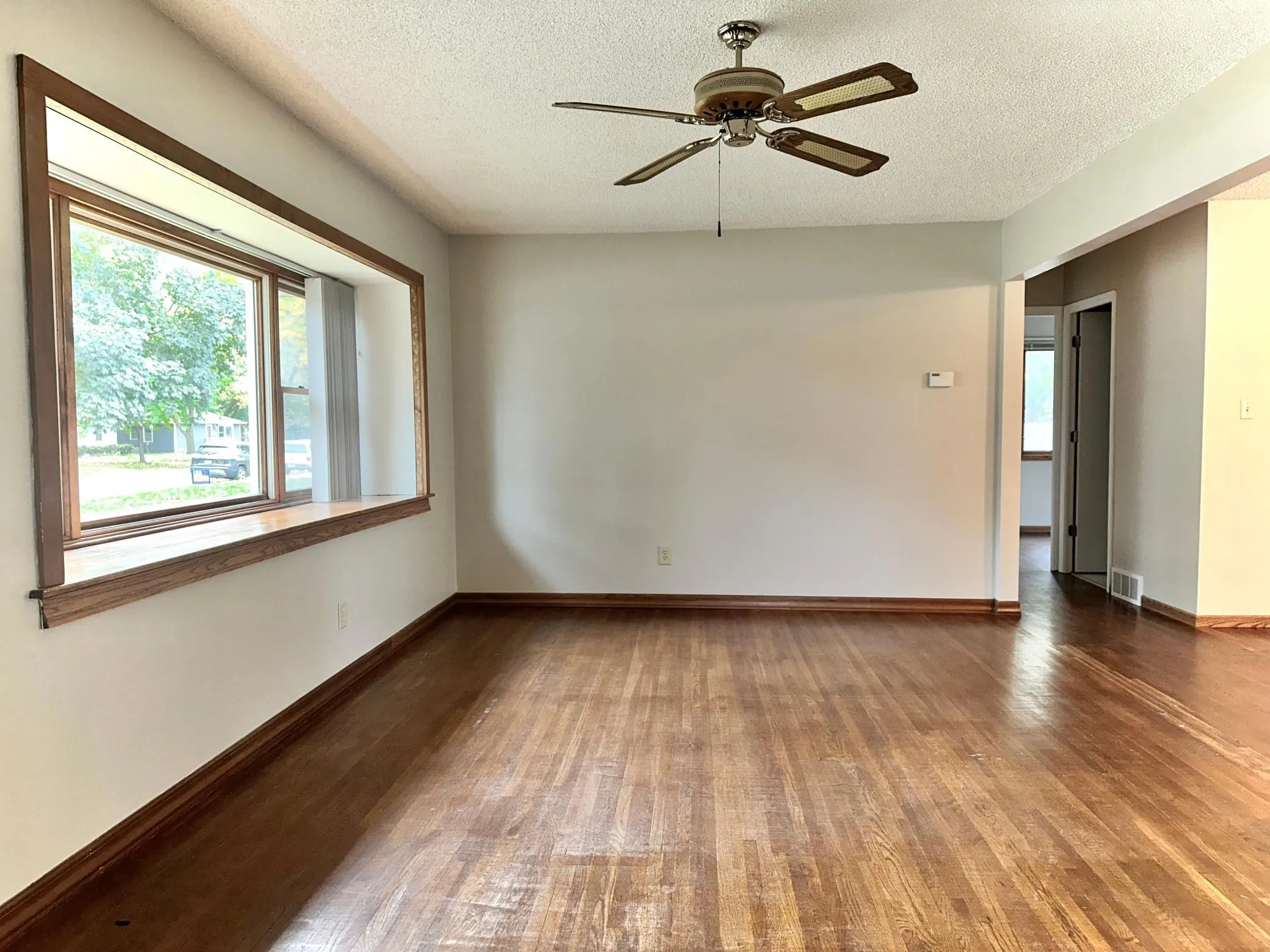 Photo 9 of 635 8th E Avenue