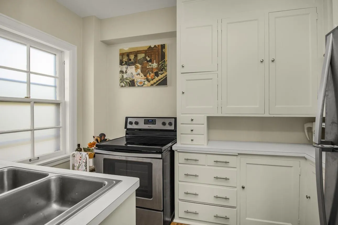 Photo 14 of 2615 Park Avenue Unit 307