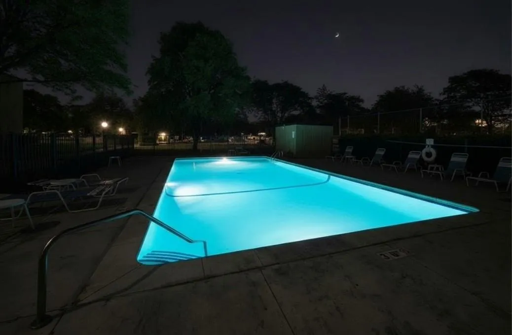 Photo 20 of 4101 Parklawn Avenue Unit 201