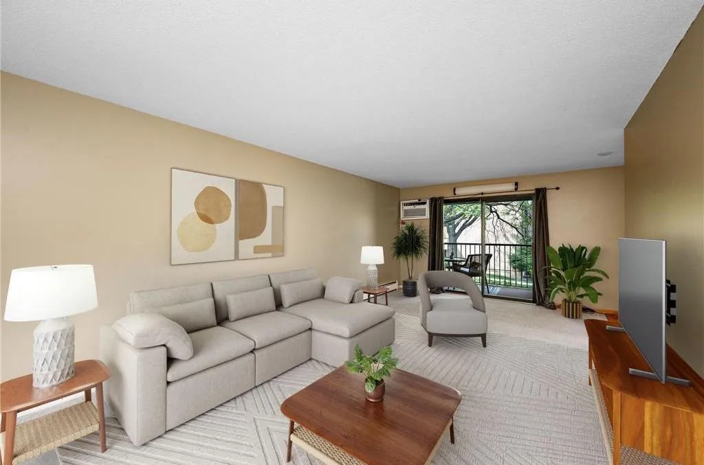 Photo 3 of 4101 Parklawn Avenue Unit 201