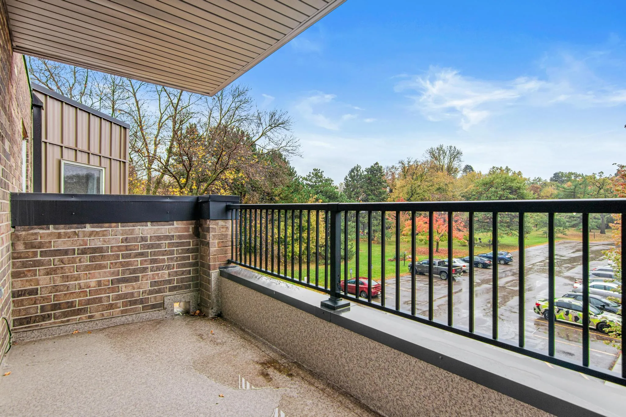 Photo 9 of 2230 Midland Grove Road Unit 305