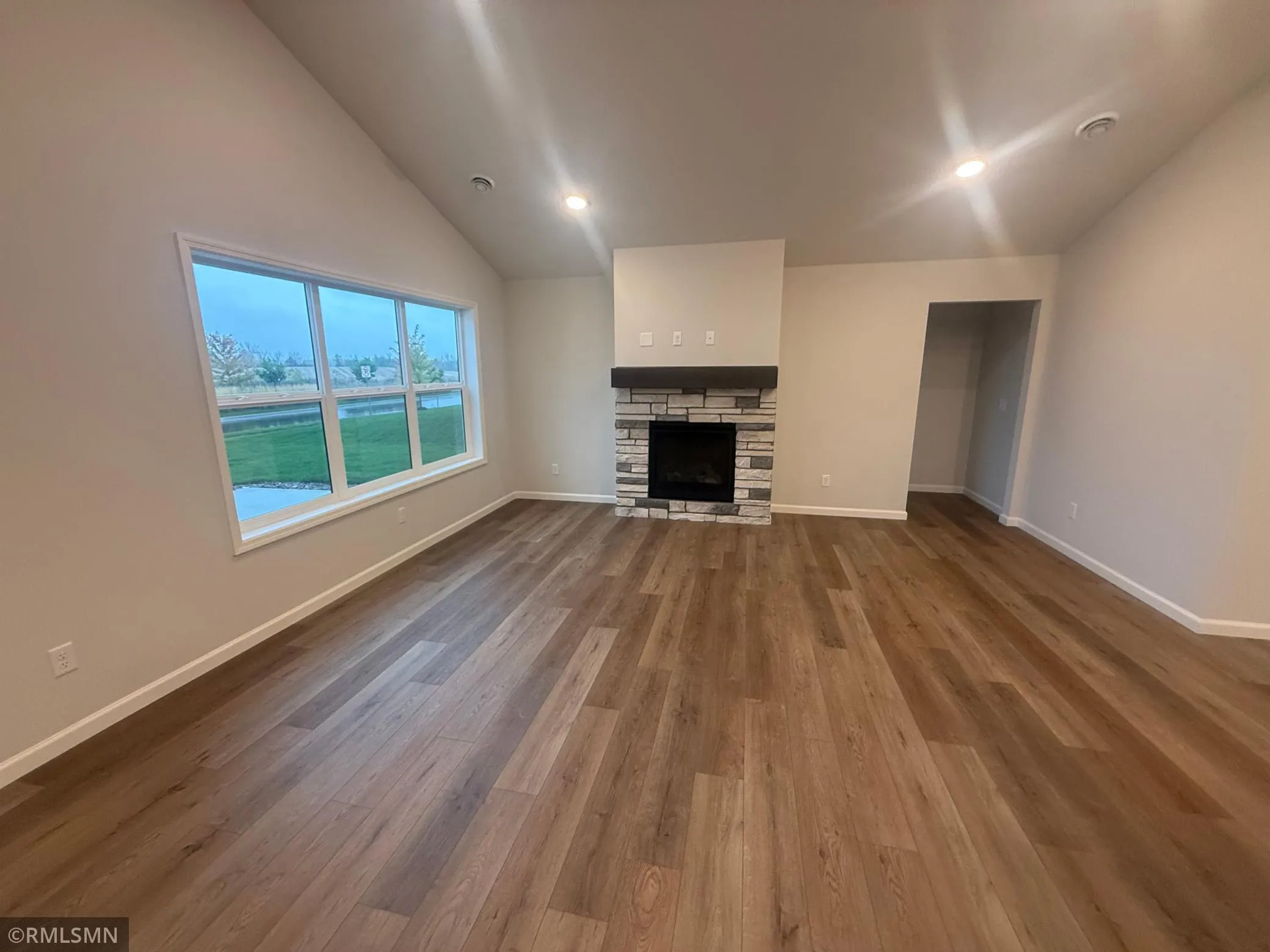 Photo 15 of 2480 Jacamar Ne Avenue