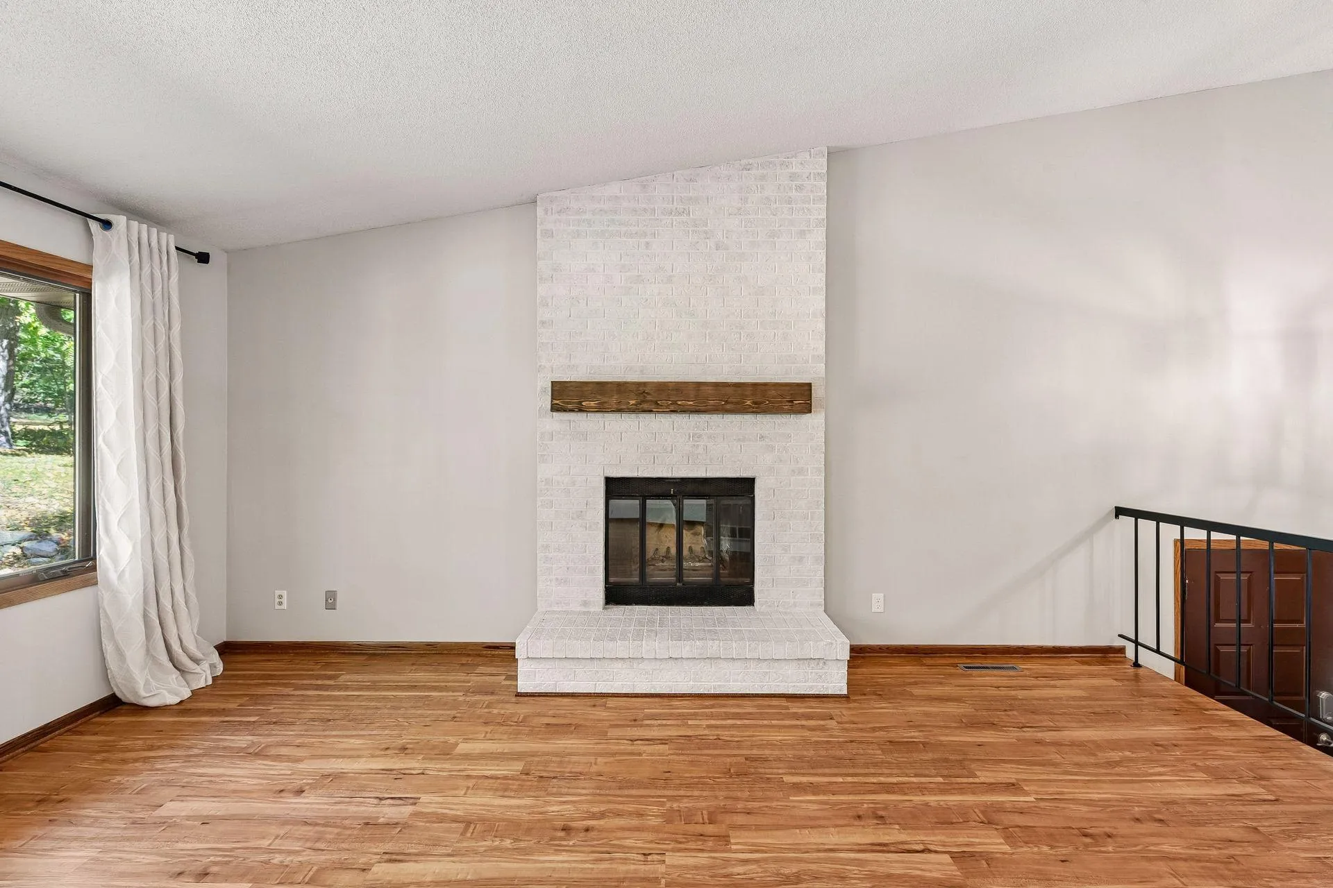 Photo 11 of 20550 Excelsior Boulevard