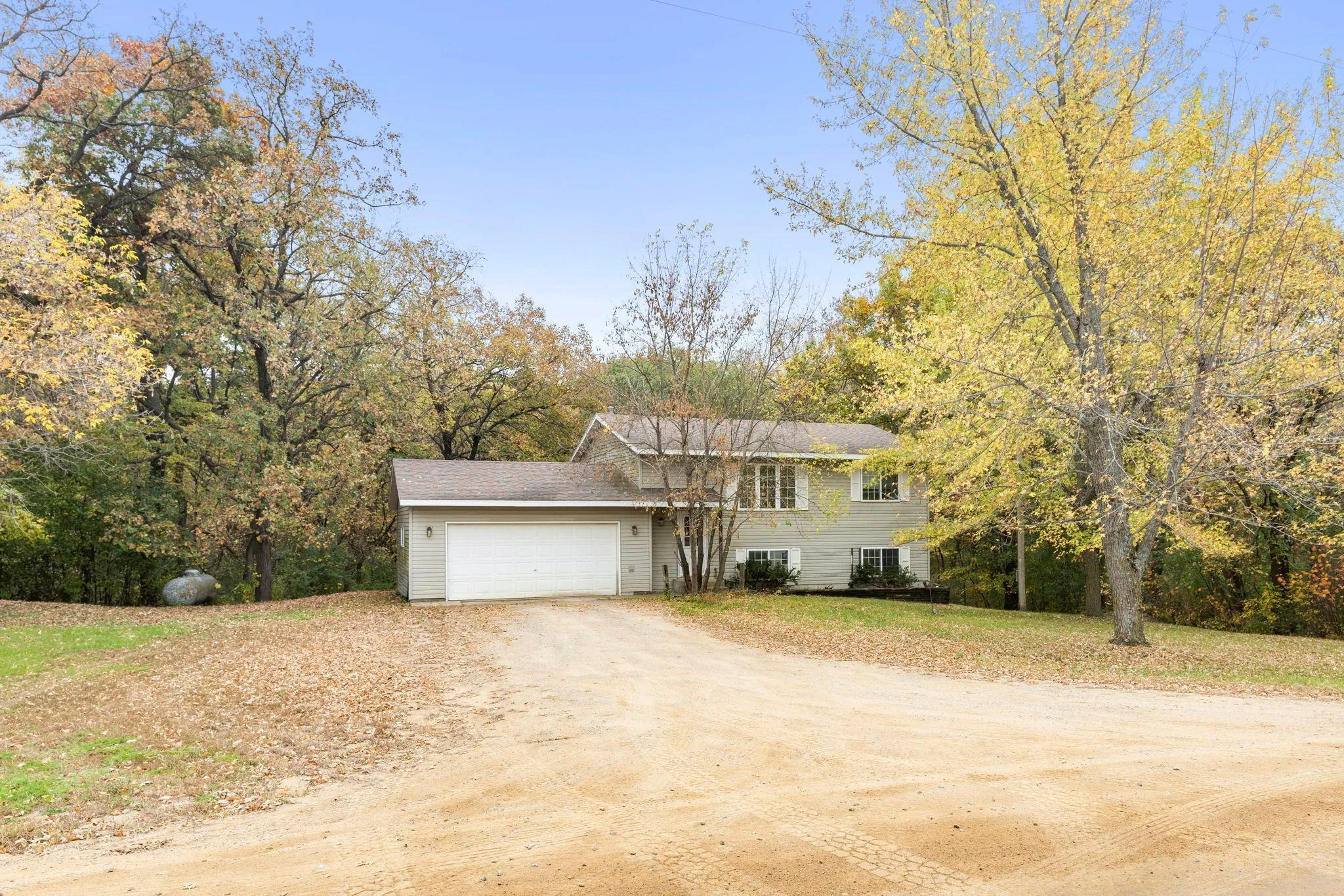 Photo 2 of 15910 Grunwald Nw Avenue