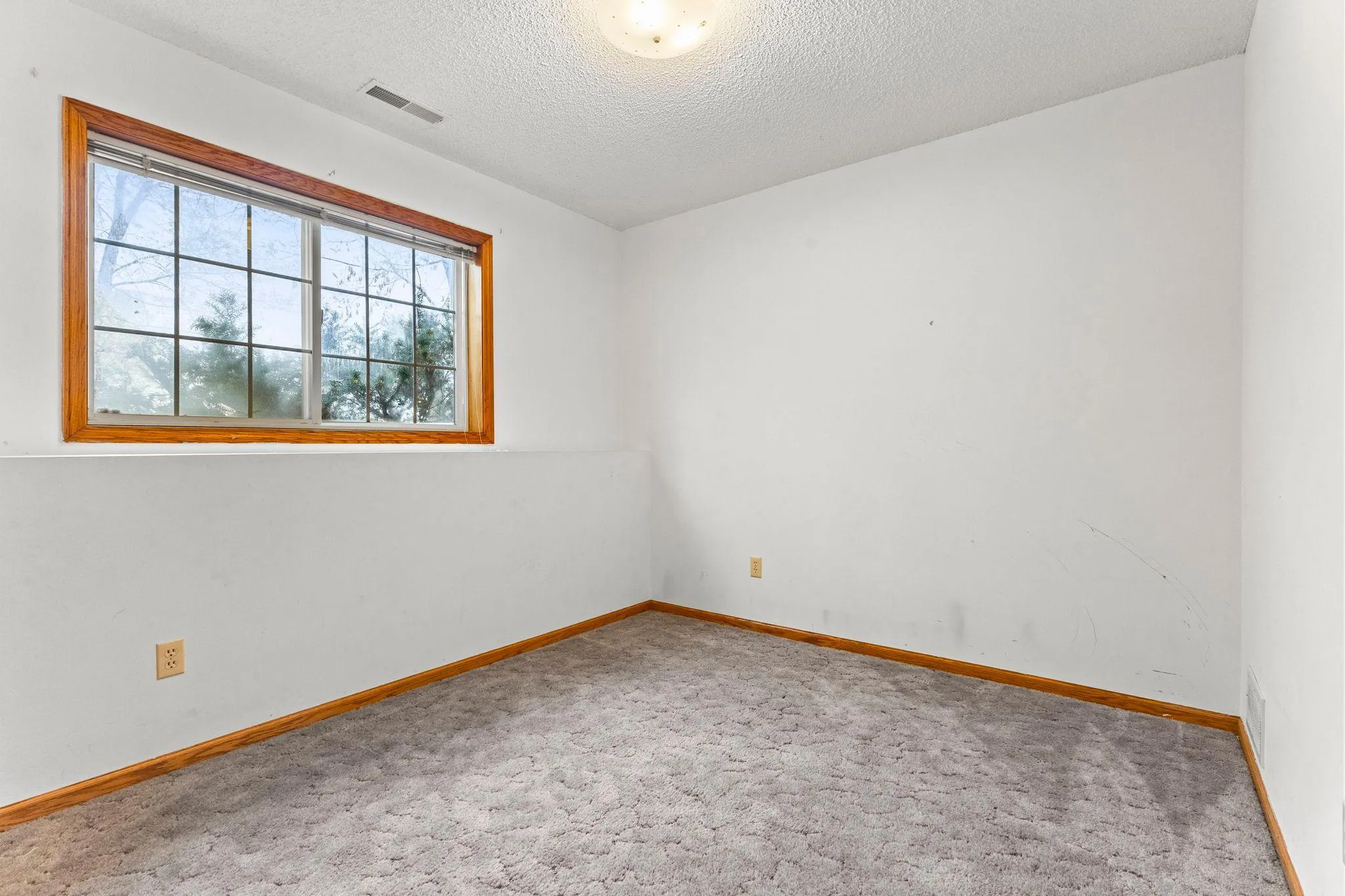 Photo 30 of 15910 Grunwald Nw Avenue