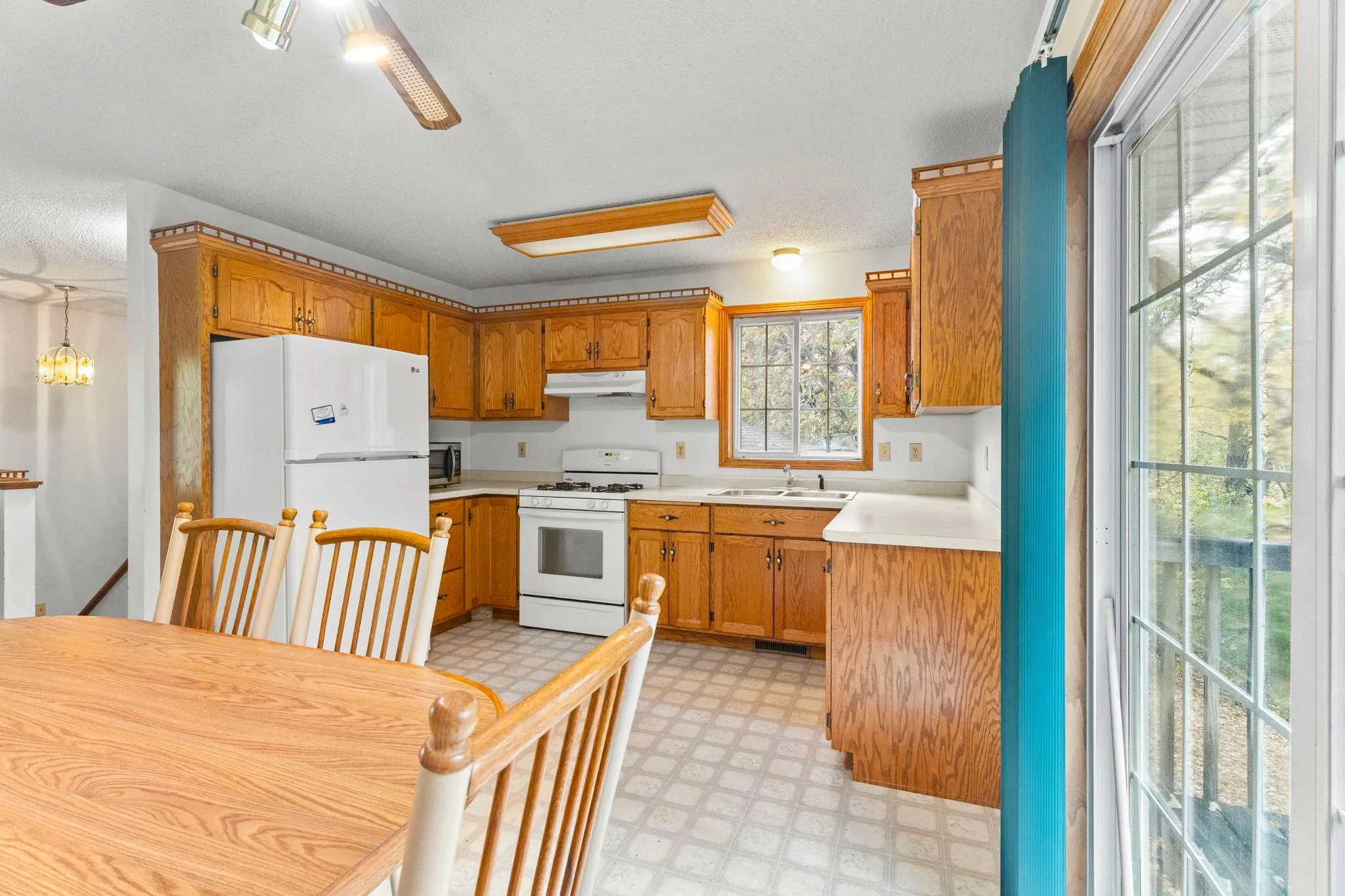 Photo 13 of 15910 Grunwald Nw Avenue