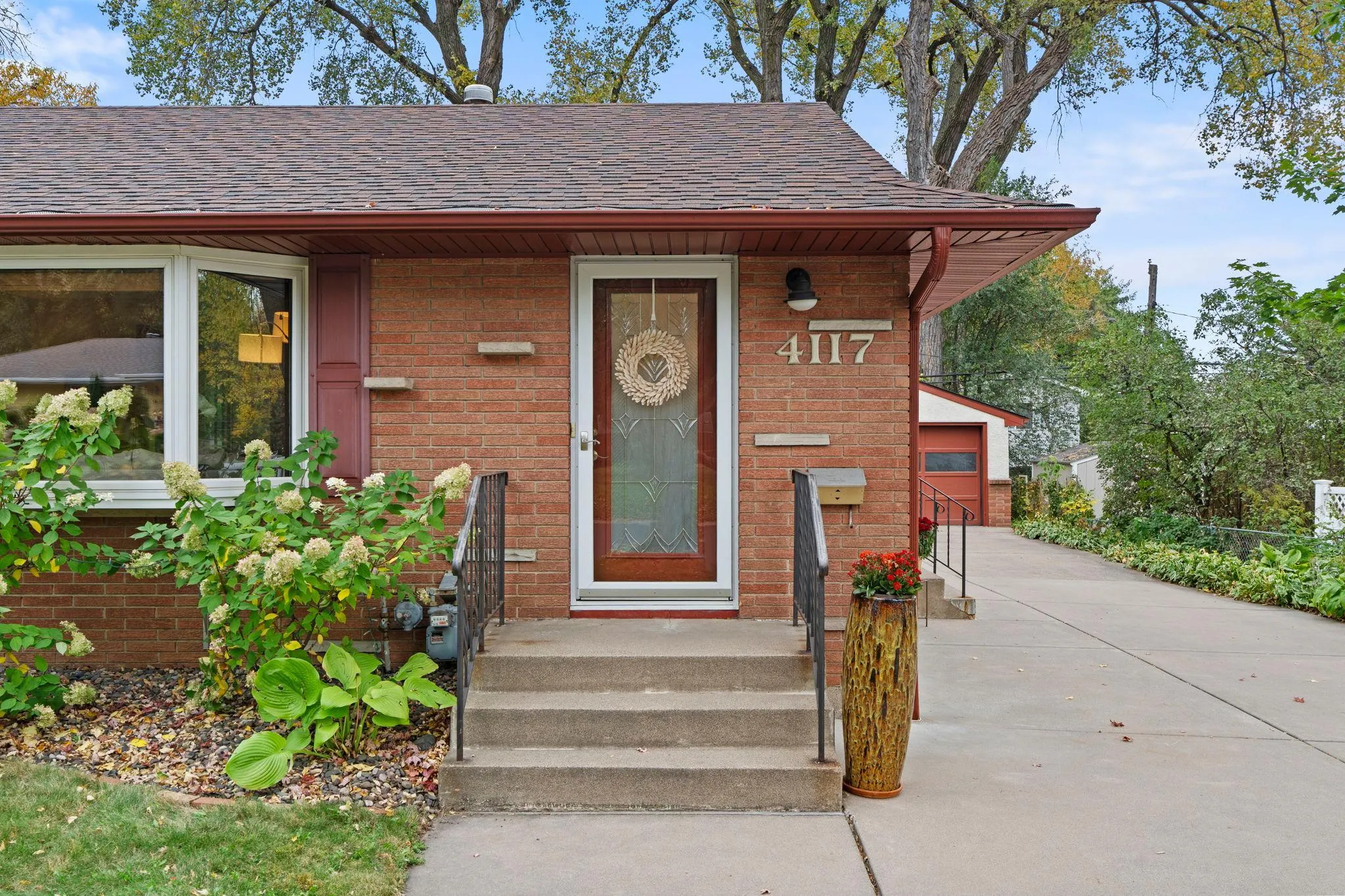 Photo 68 of 4117 Arthur Ne Street