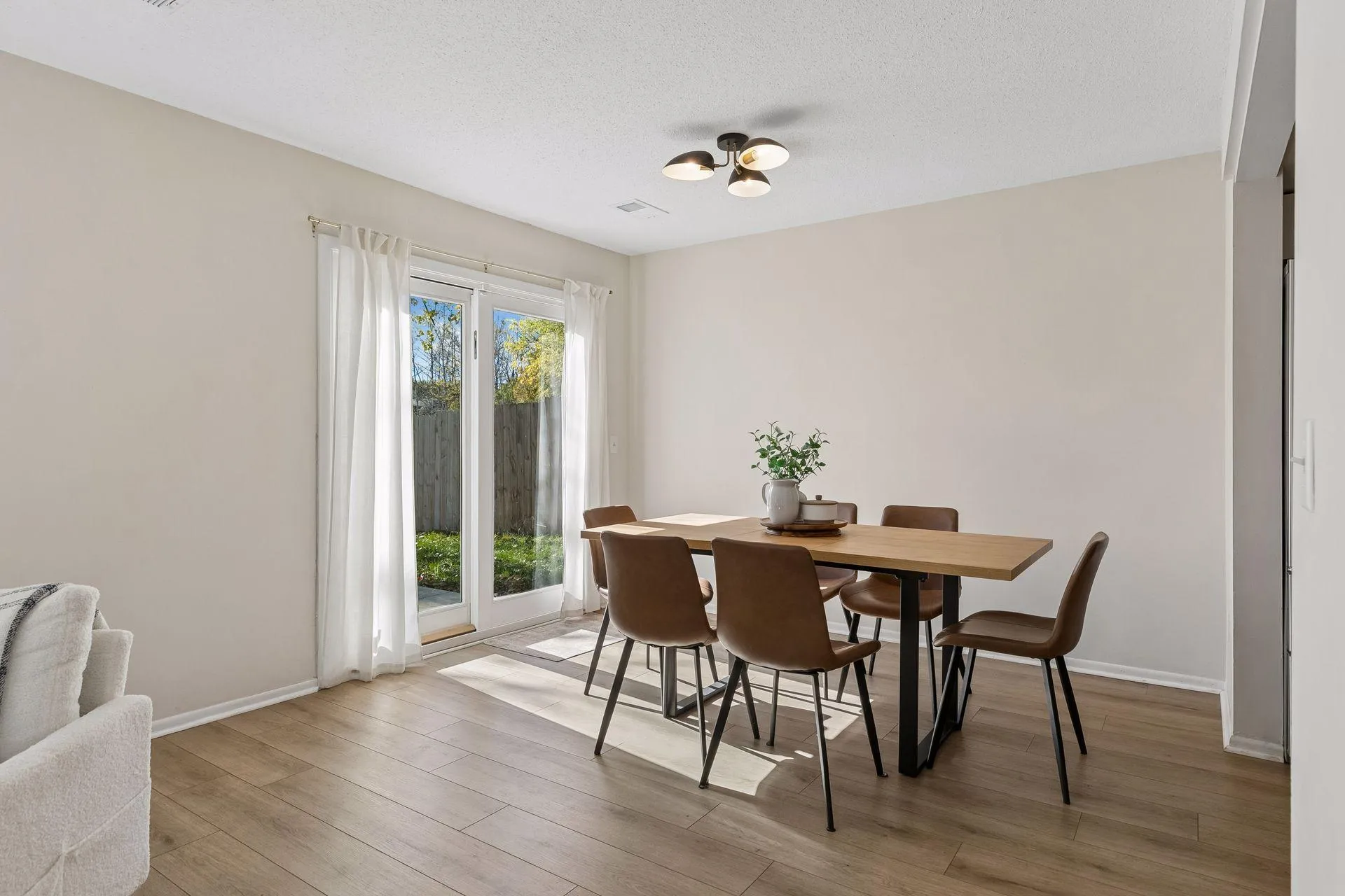Photo 10 of 190 Transit Avenue