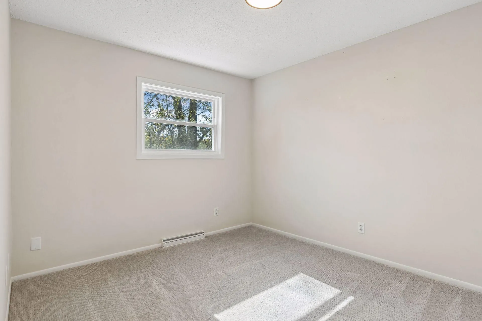 Photo 24 of 190 Transit Avenue