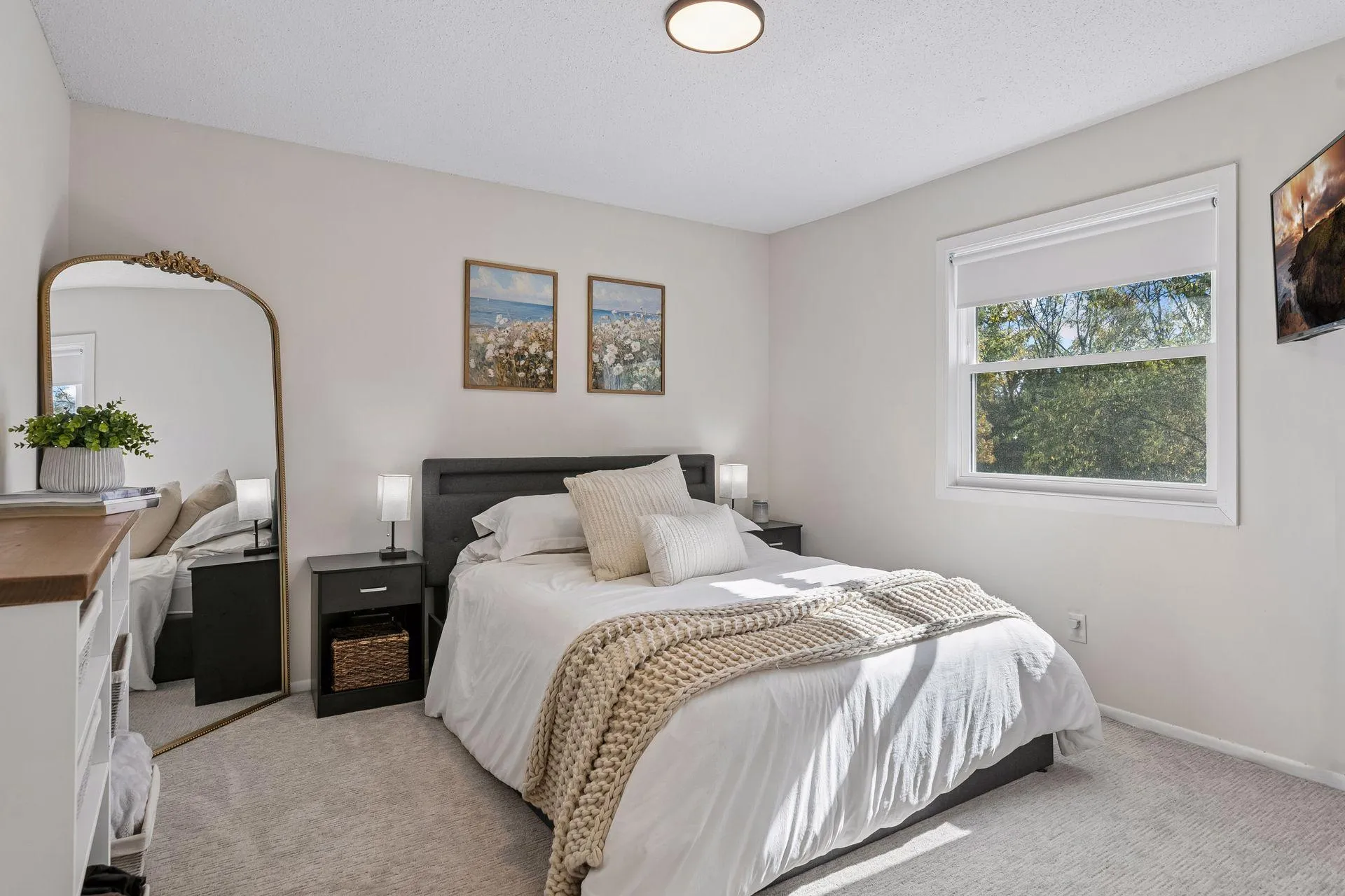 Photo 20 of 190 Transit Avenue