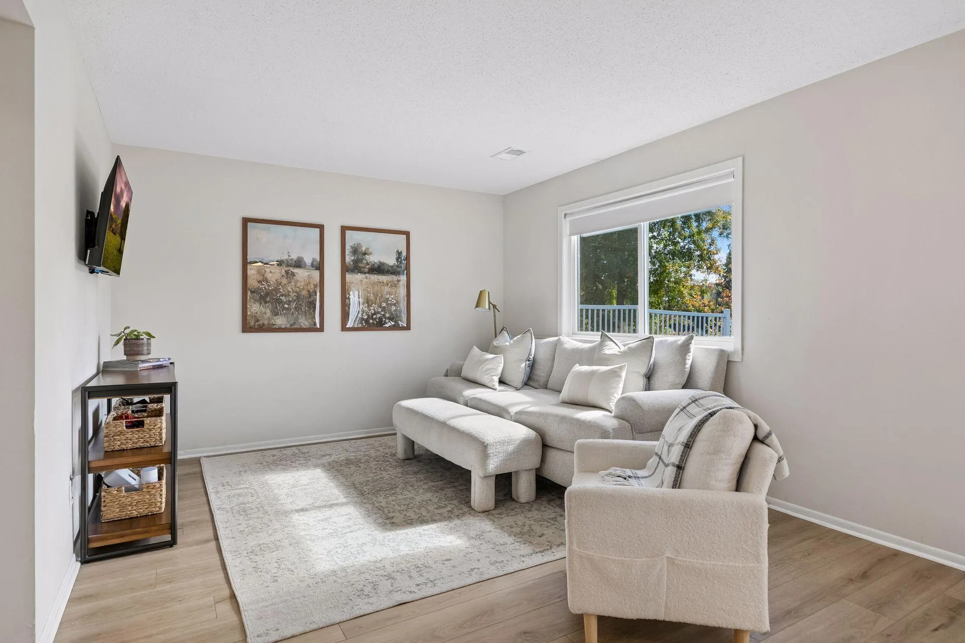 Photo 6 of 190 Transit Avenue