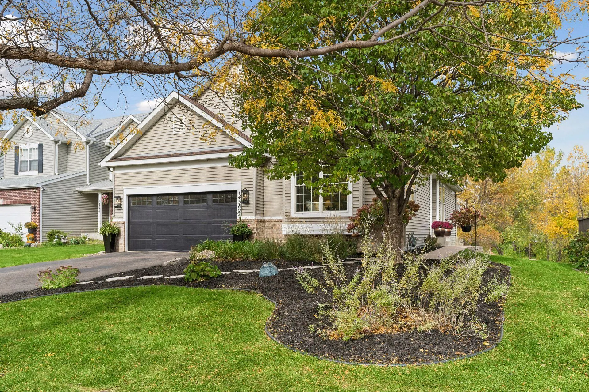 Photo 4 of 14382 Flora Court