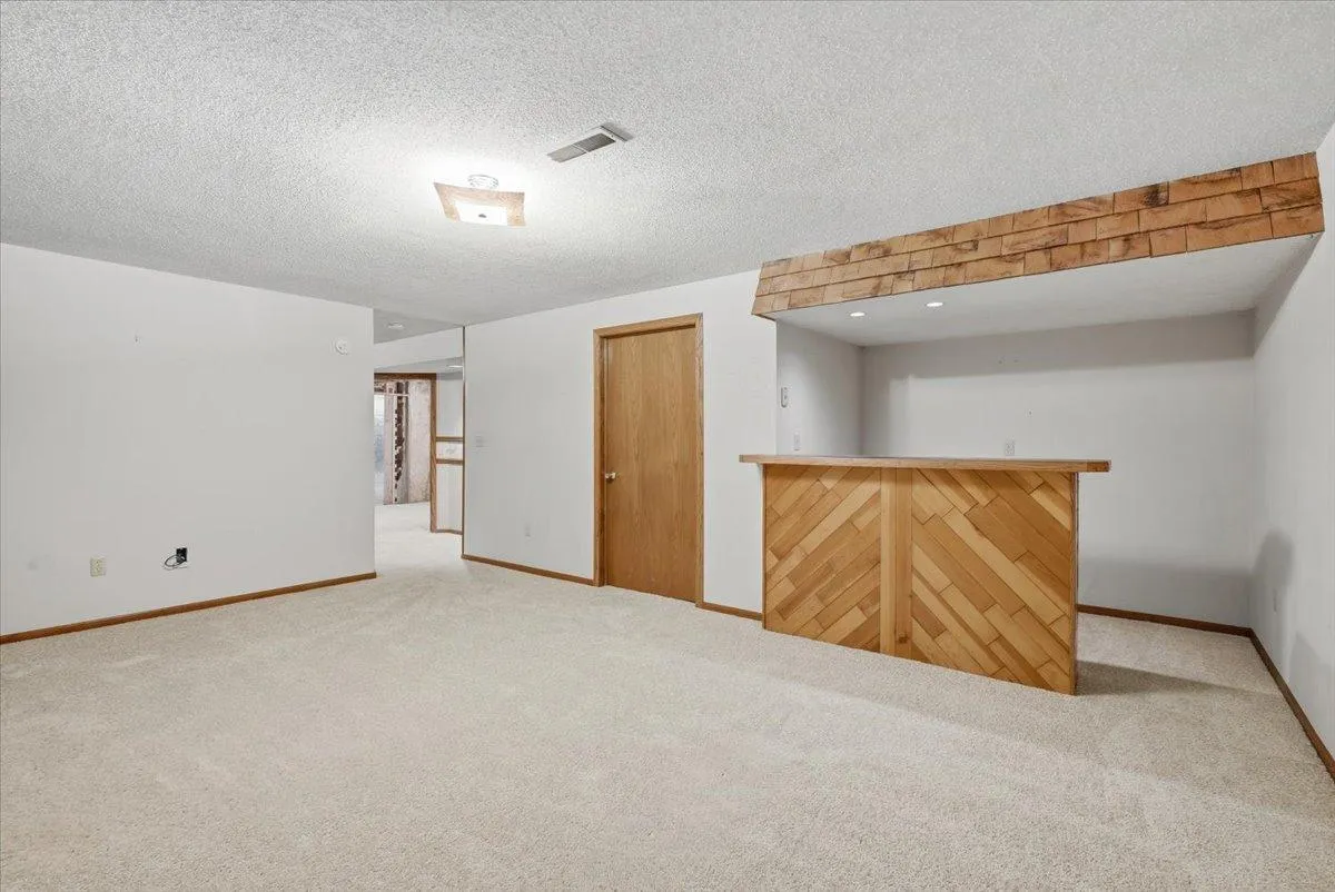Photo 11 of 2079 Asplund Road