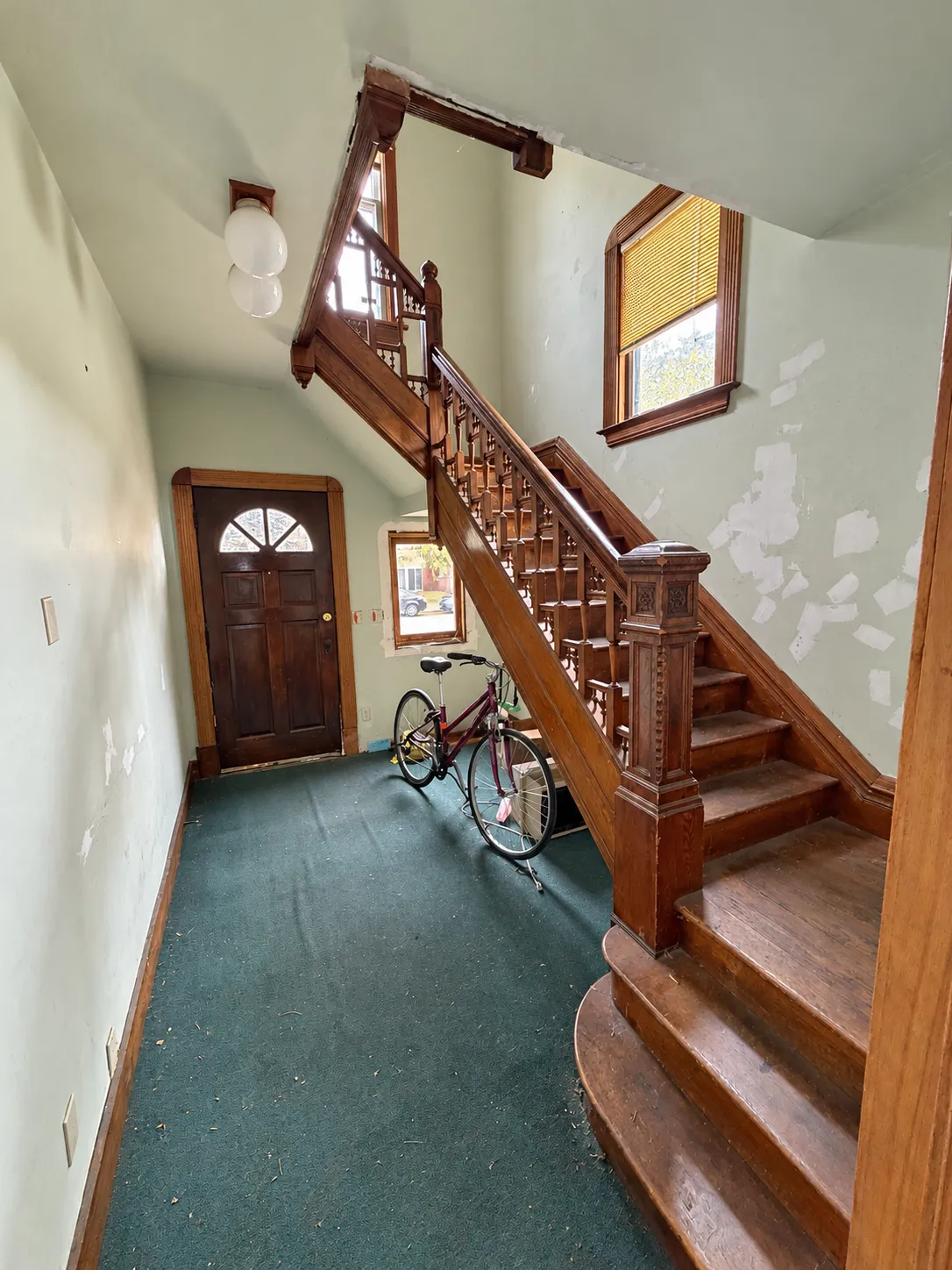 Photo 9 of 2620 Stevens Avenue
