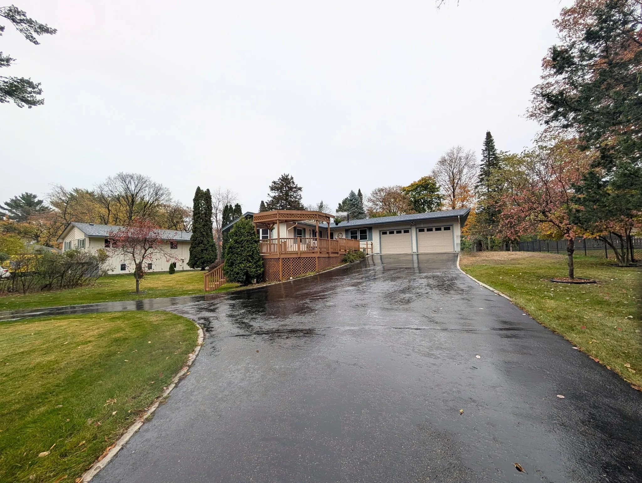Photo 2 of 10701 Mississippi Nw Boulevard
