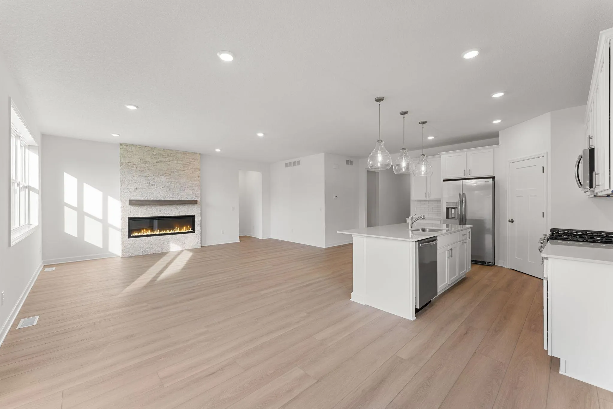 Photo 4 of 4332 132nd Ne Avenue