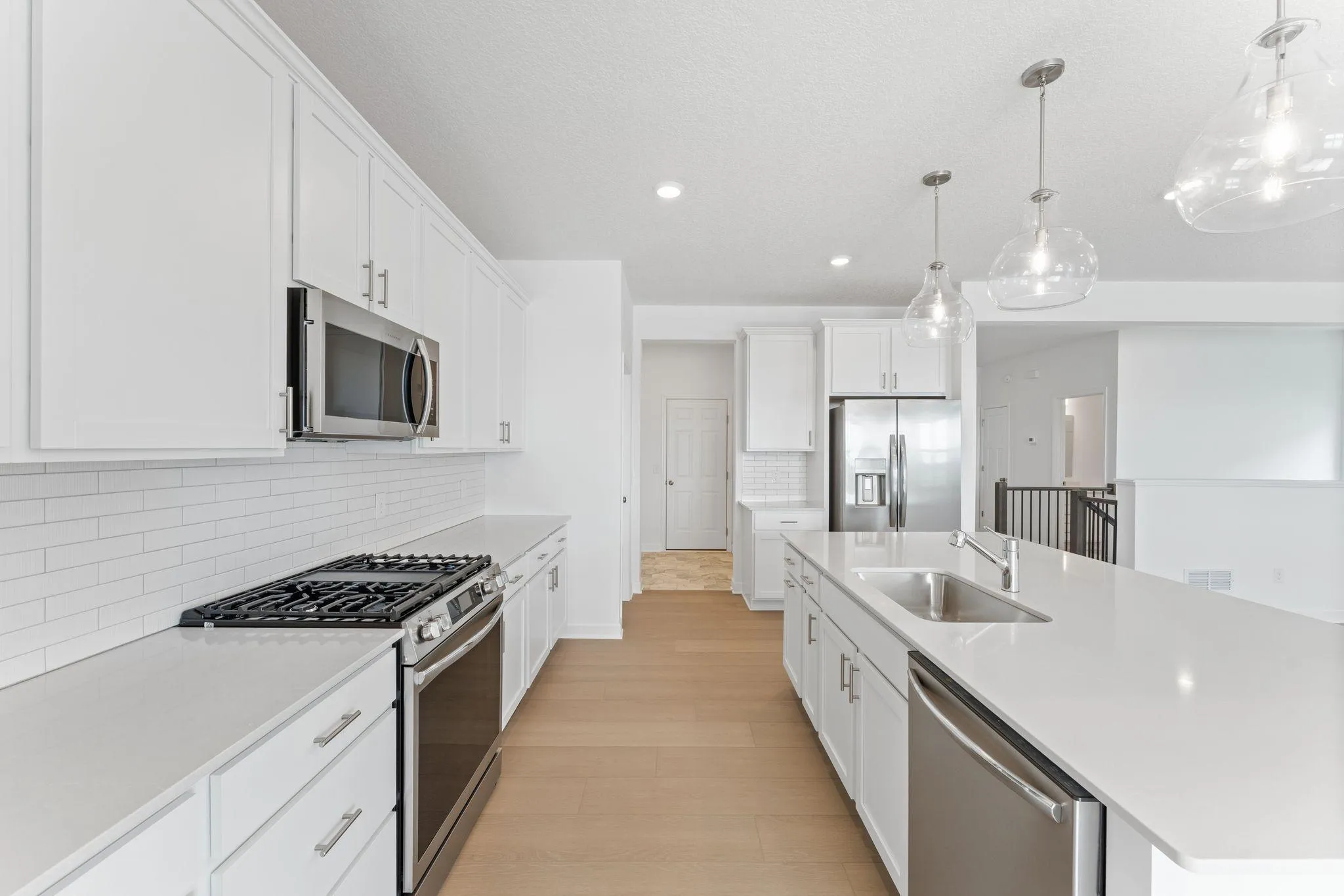 Photo 3 of 4322 132nd Ne Avenue