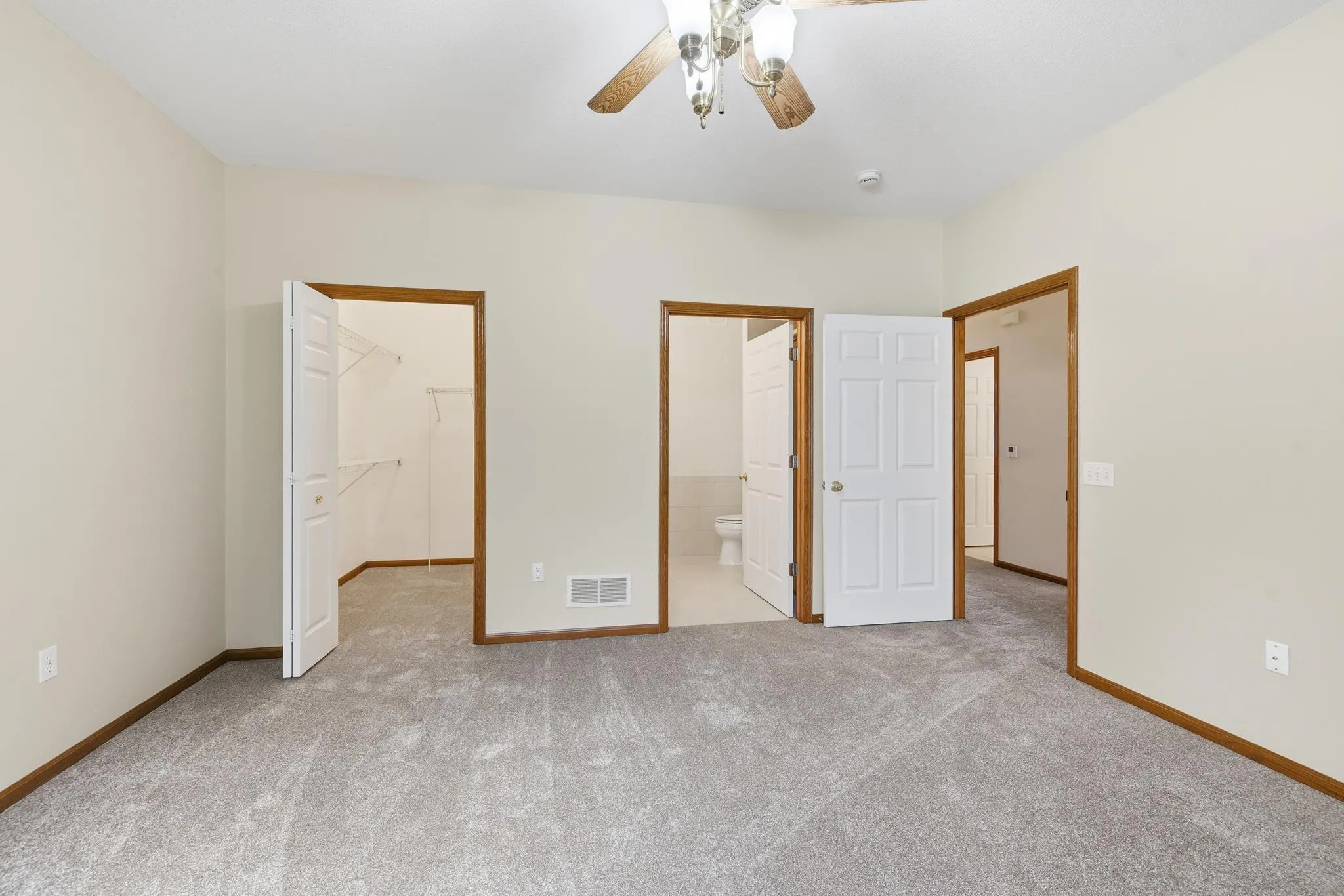 Photo 18 of 689 Lake View Echo