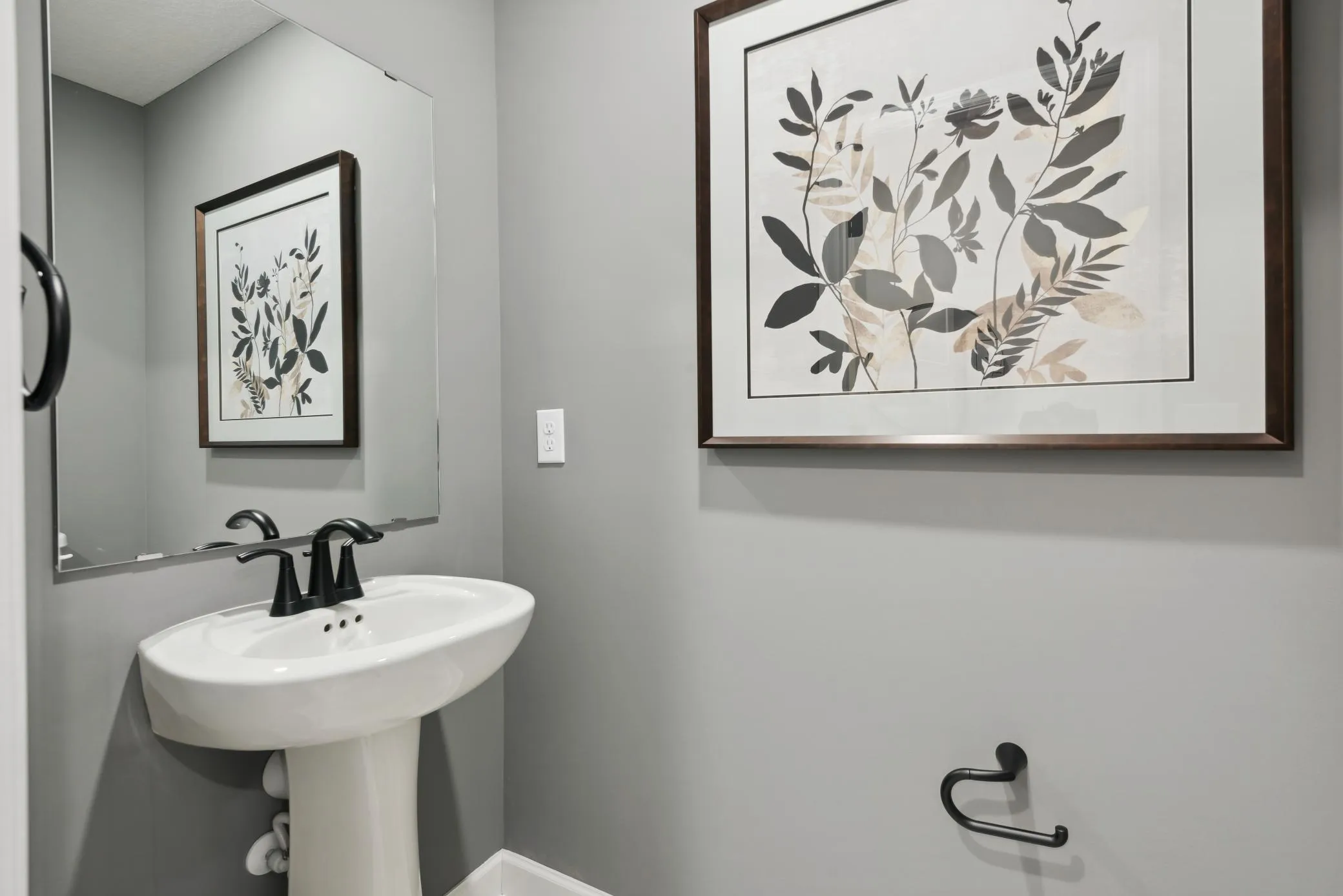 Photo 9 of 21657 Magnolia Way