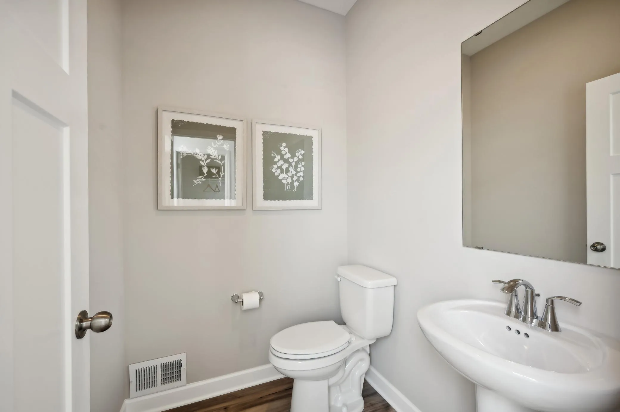 Photo 11 of 2334 Williams Street