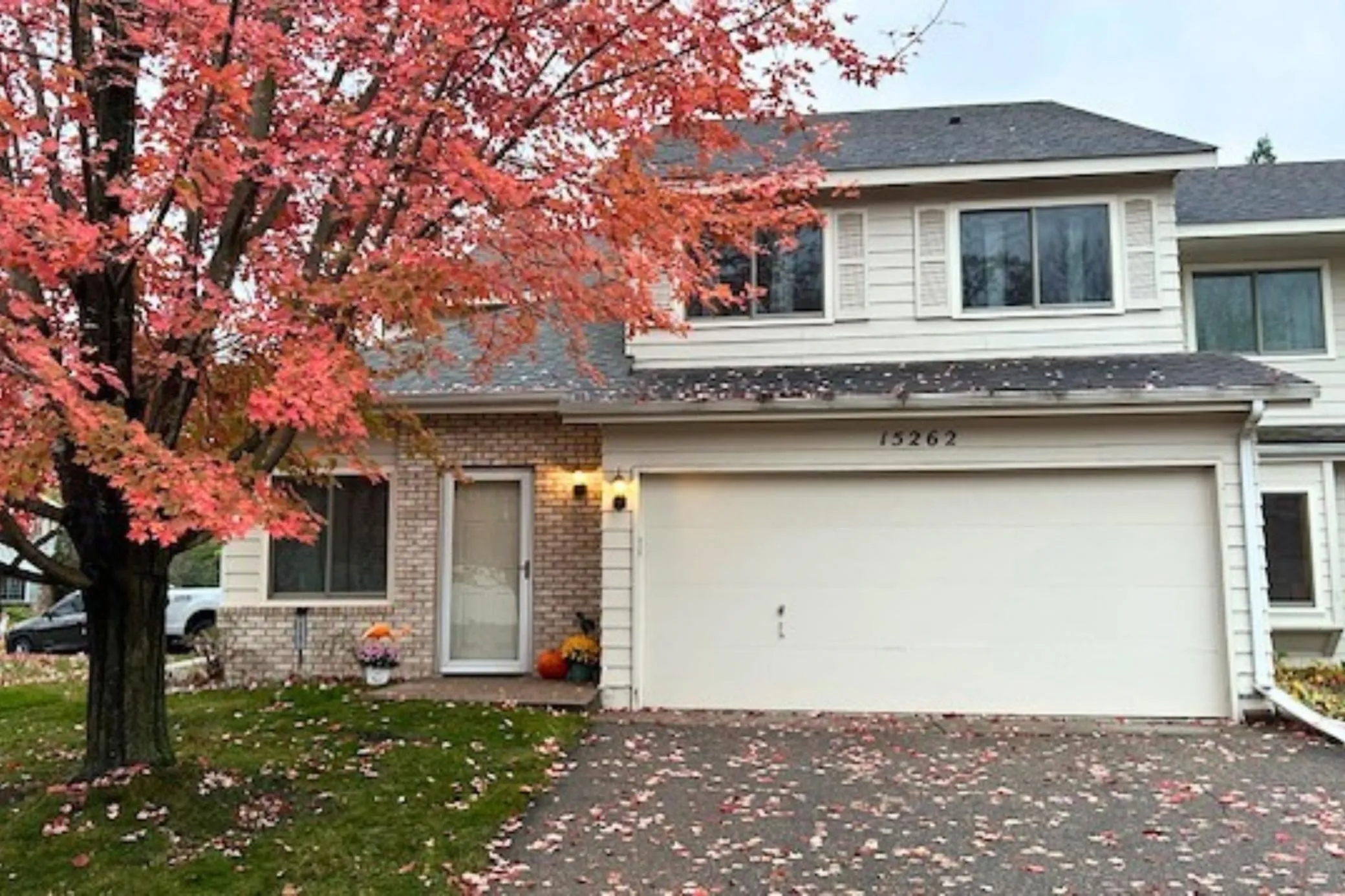15262 Lesley Lane