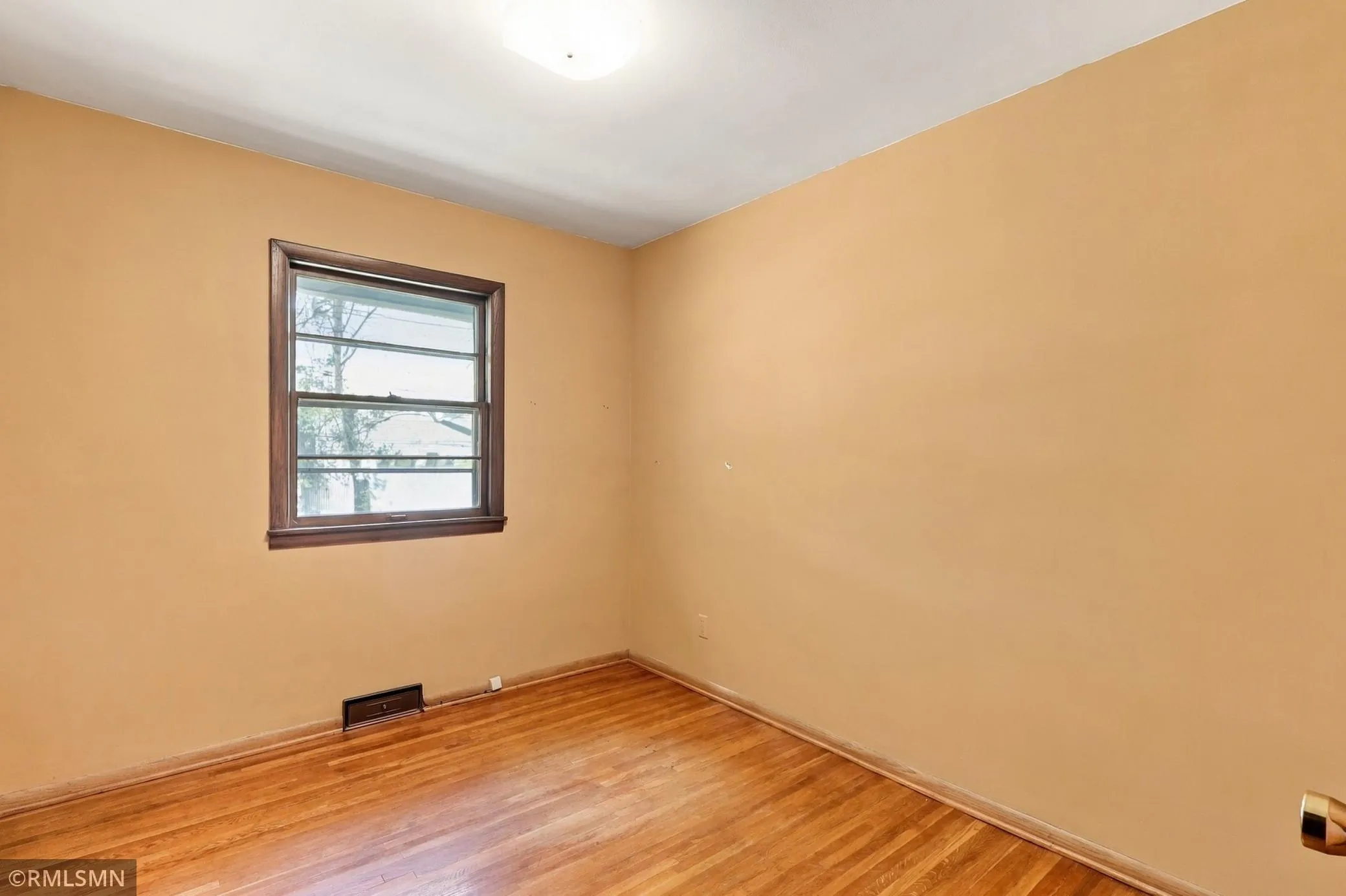 Photo 12 of 6813 Hickory Ne Street