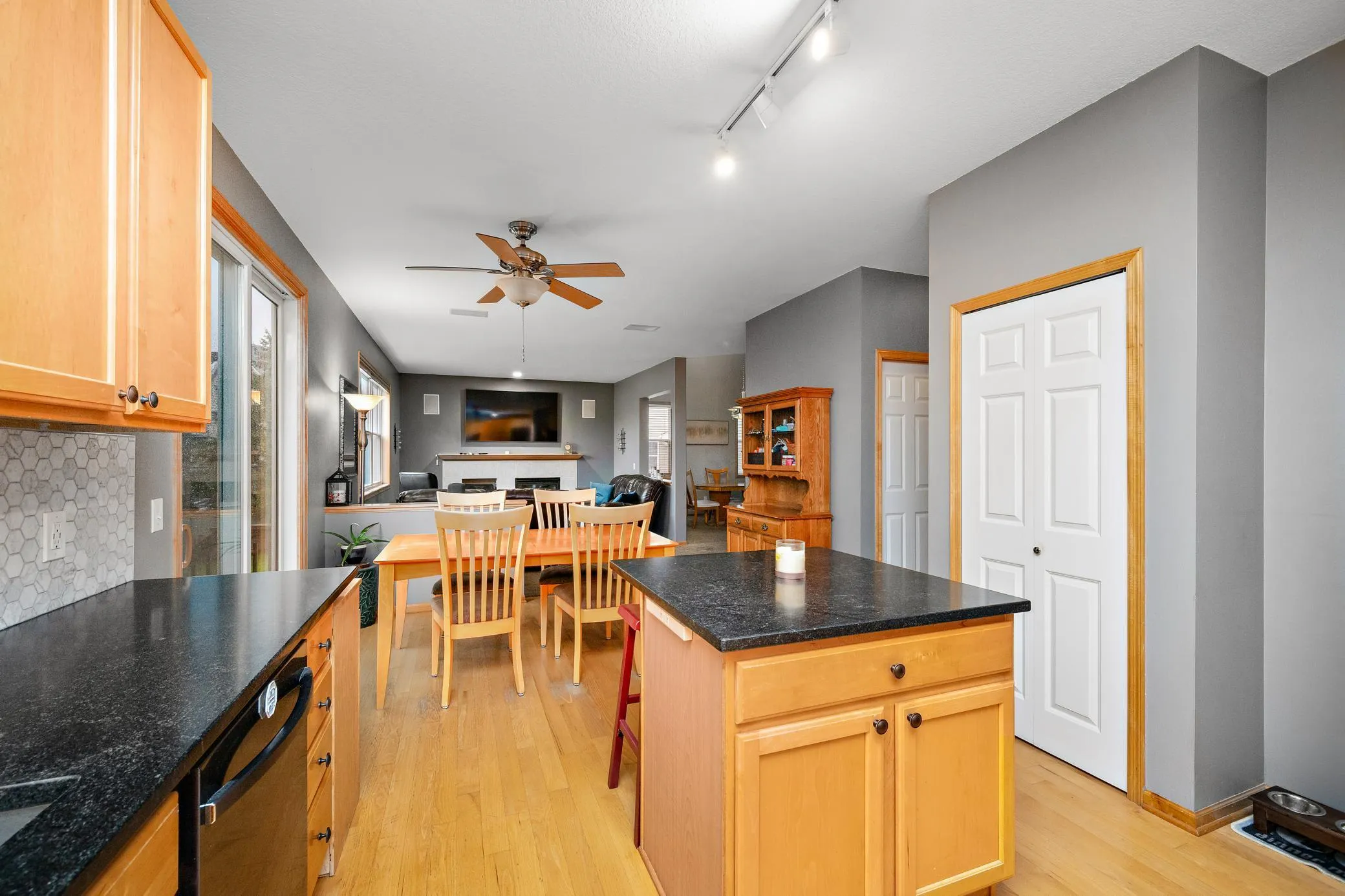 Photo 8 of 6622 Ashton Circle