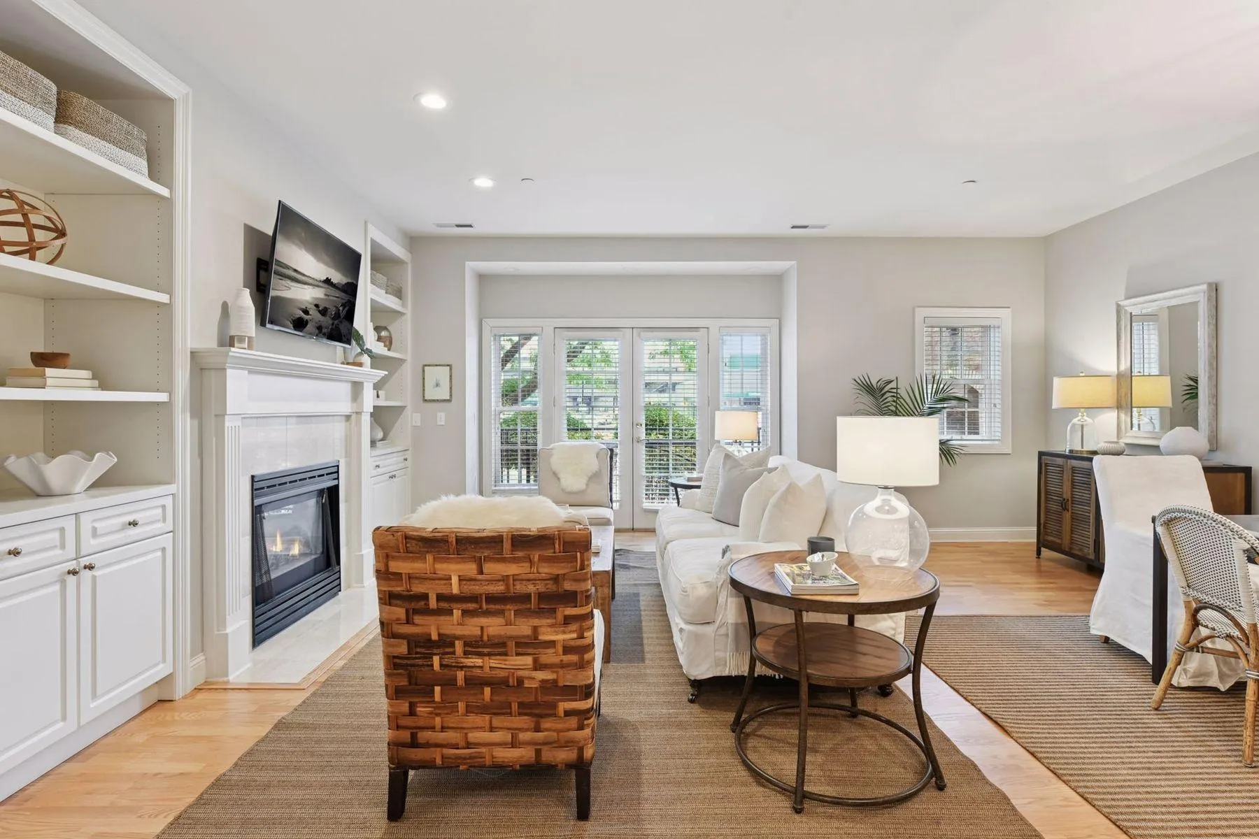 Photo 5 of 5000 Halifax S Avenue Unit 107