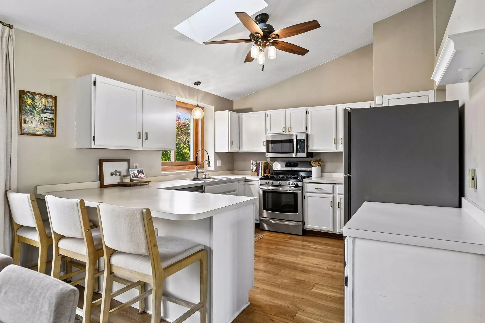 Photo 7 of 18763 Pennington Avenue