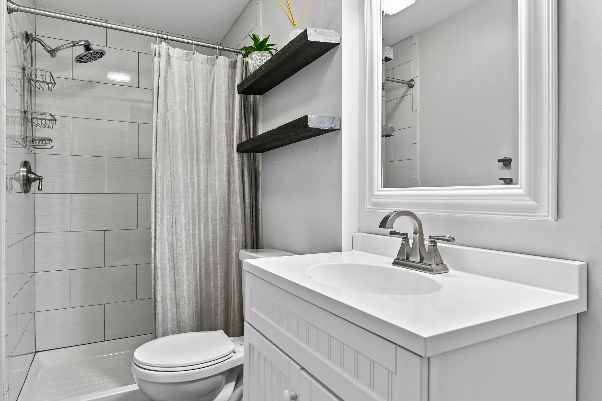 Photo 23 of 18763 Pennington Avenue