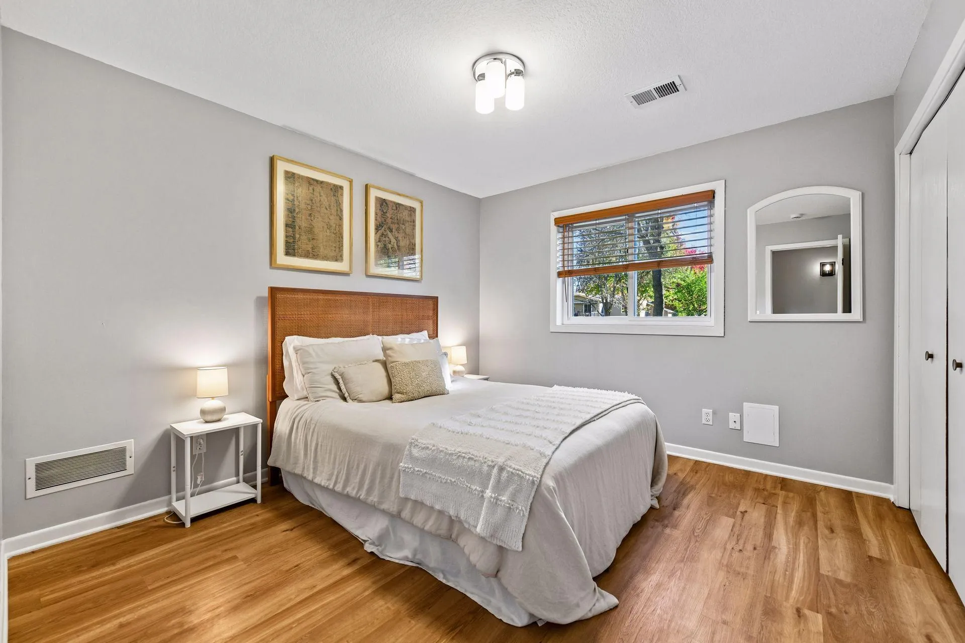 Photo 21 of 18763 Pennington Avenue