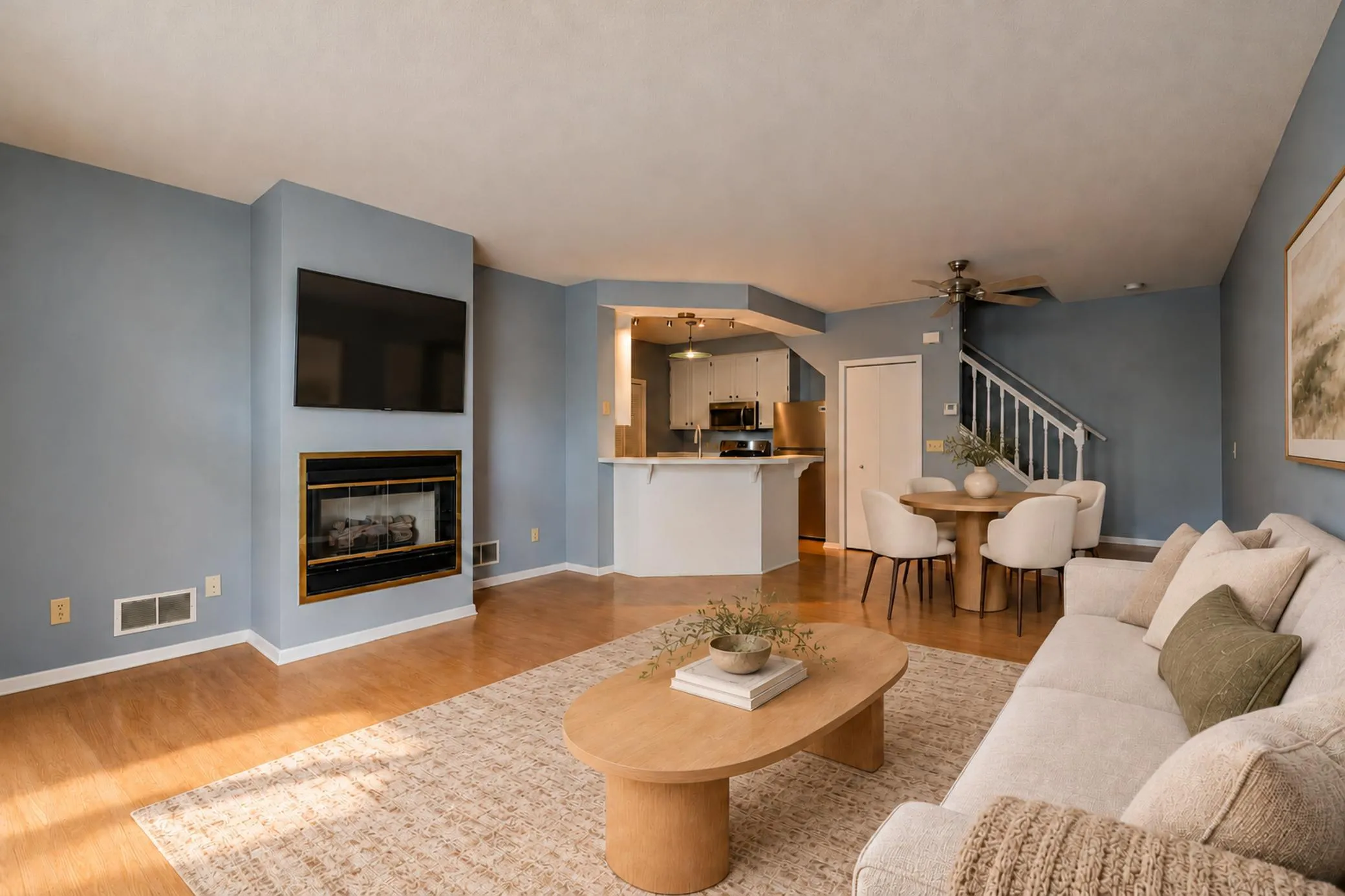 Photo 4 of 9361 Turnberry Alcove