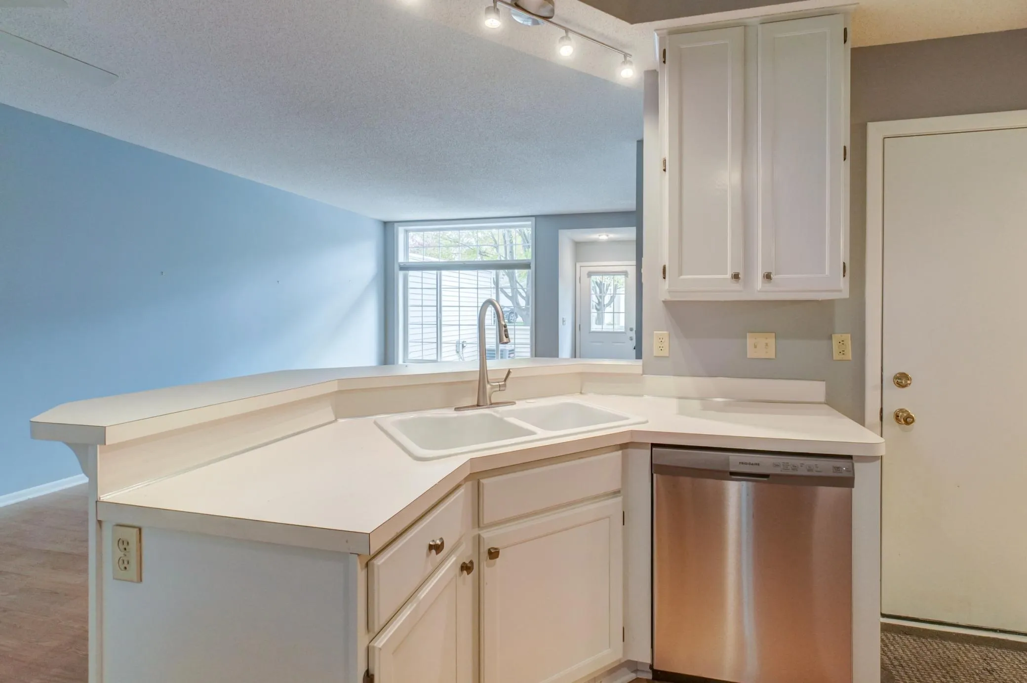 Photo 18 of 9361 Turnberry Alcove