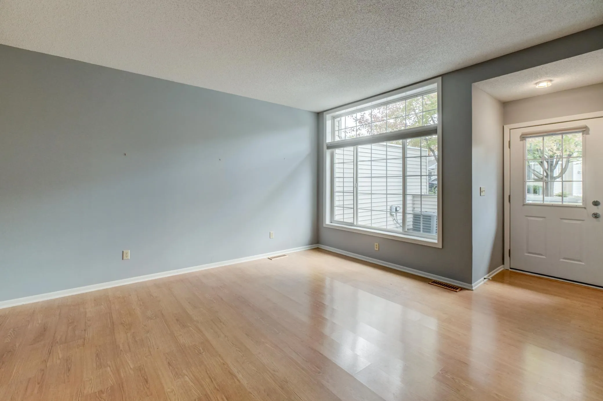 Photo 10 of 9361 Turnberry Alcove