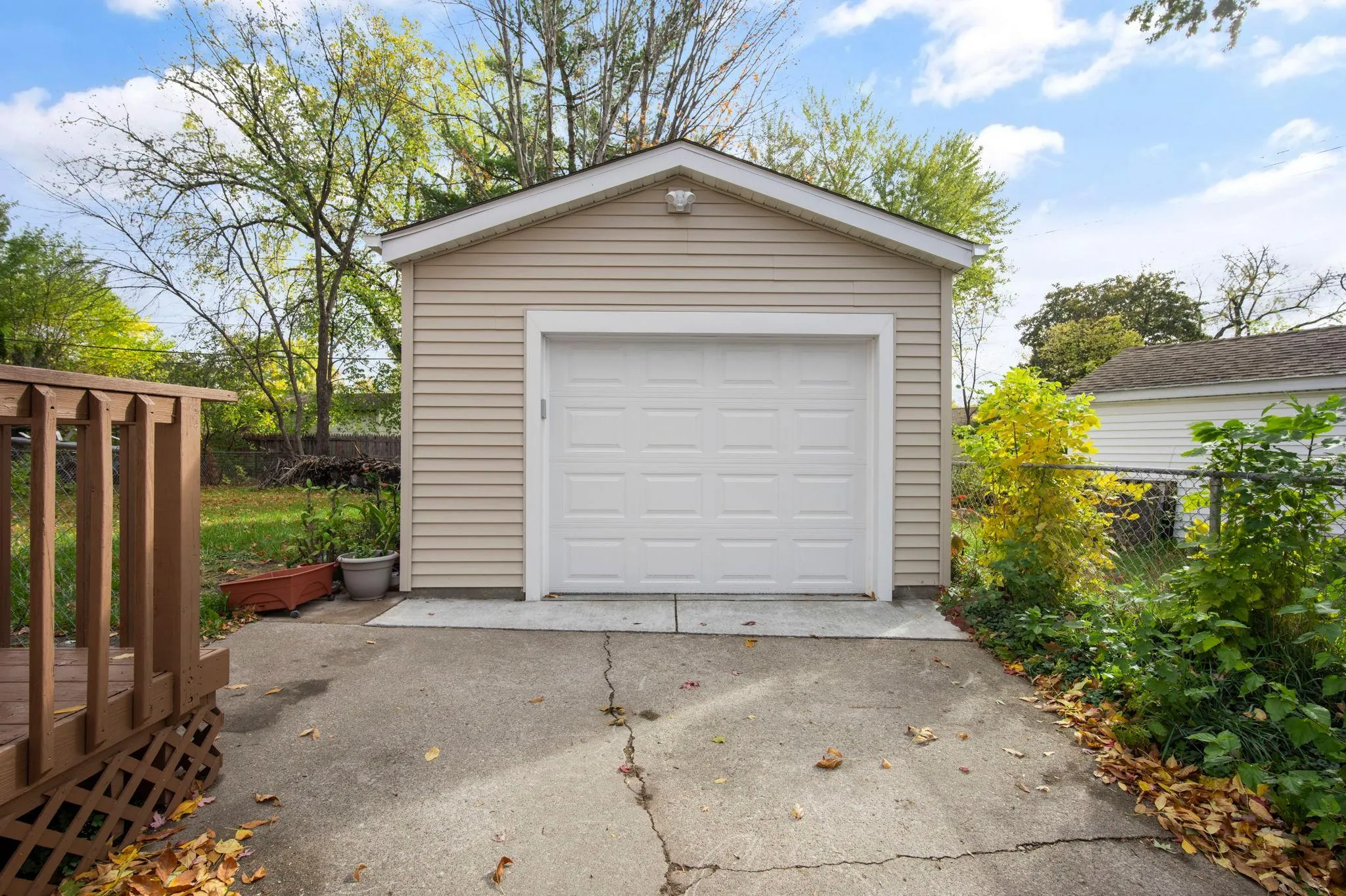 Photo 35 of 1844 Barclay Street
