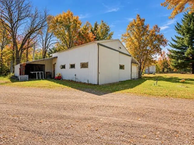 Photo 33 of 25053 Typo Creek Ne Drive
